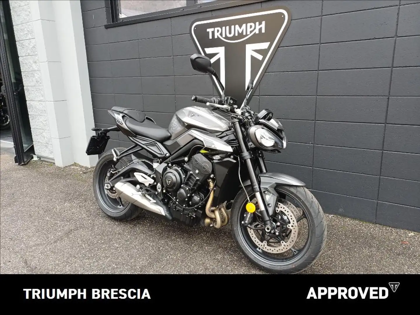 Triumph Street Triple 765 R Grijs - 2