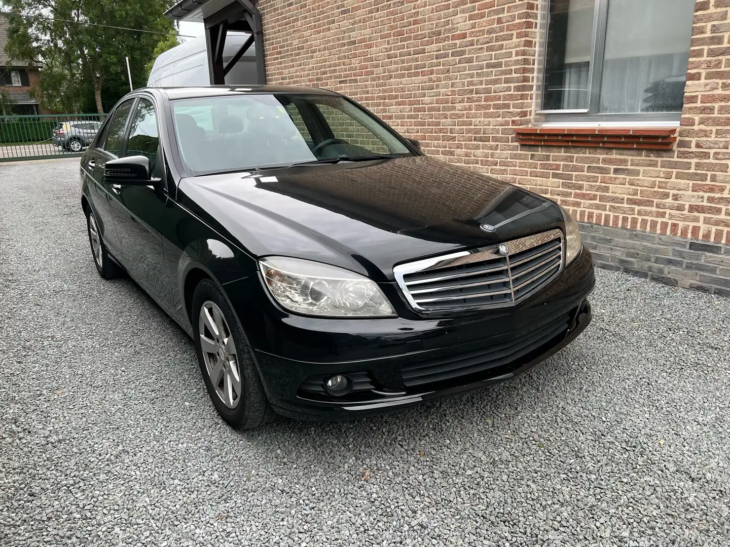 Mercedes-Benz C 180 CDI DPF (BlueEFFICIENCY) Schwarz - 1