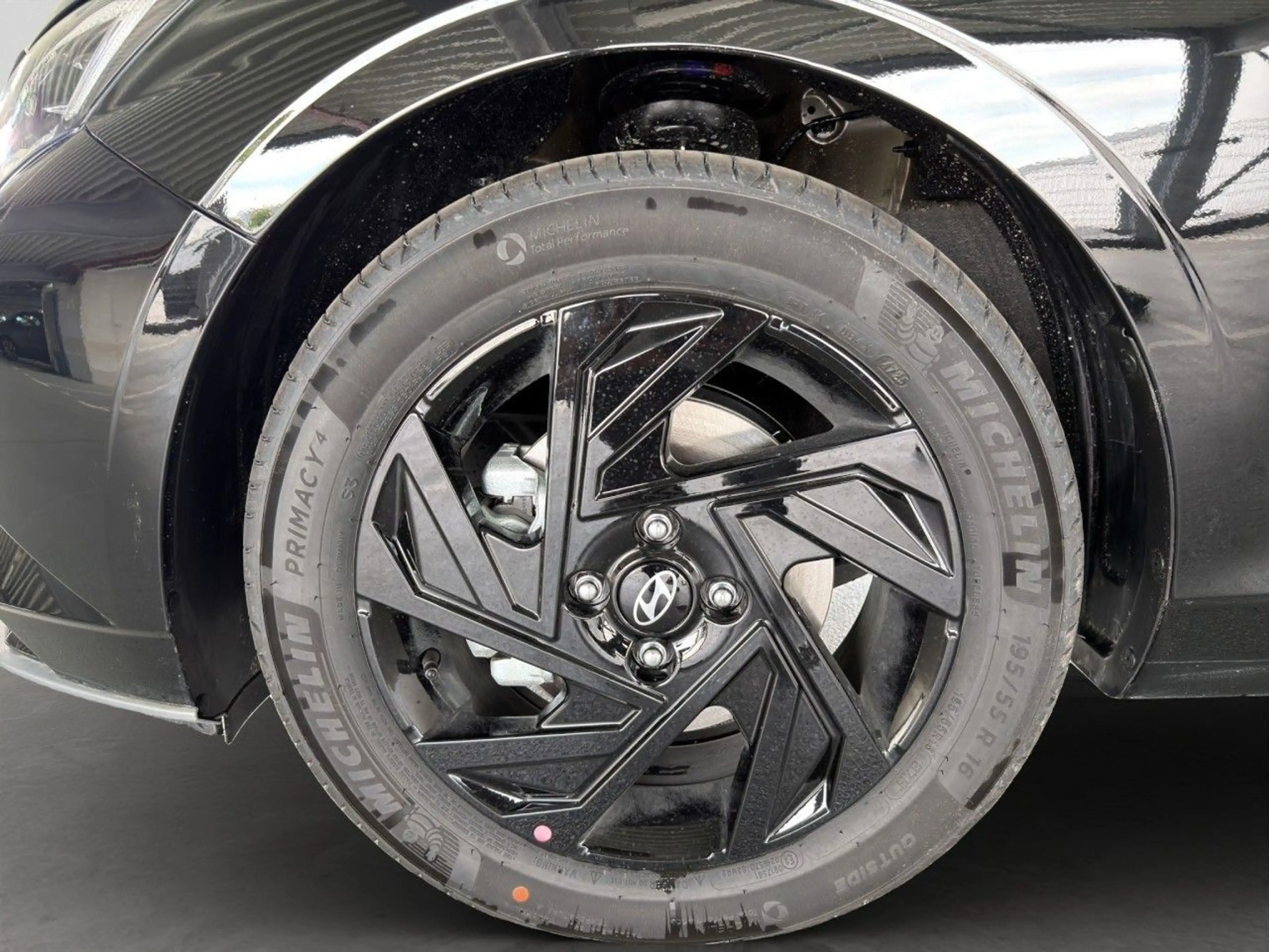 Hyundai i20 BLACK LINE! 7-DCT+VOLL-LED+BOSE SOUND U.V.M! — photo 12