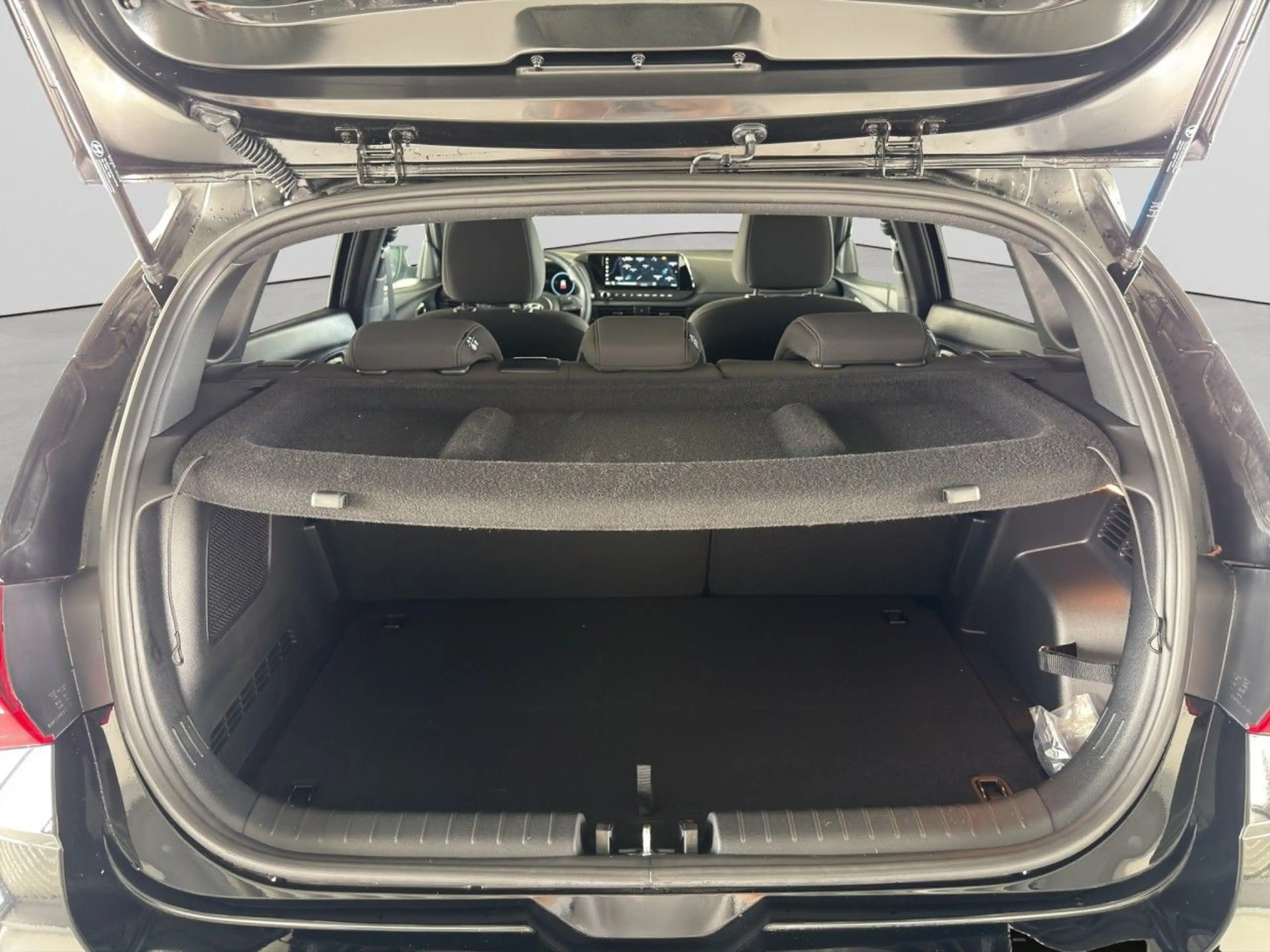 Hyundai i20 BLACK LINE! 7-DCT+VOLL-LED+BOSE SOUND U.V.M! — photo 15