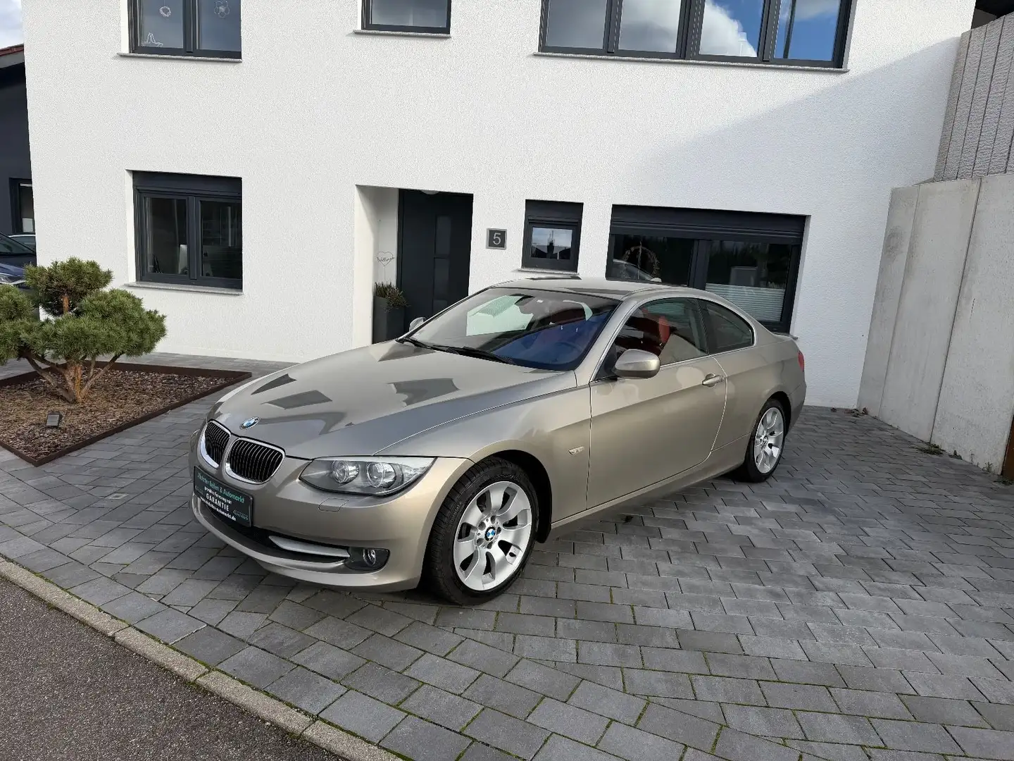 BMW 325 i xDrive Coupe/Leder/Navi Or - 1