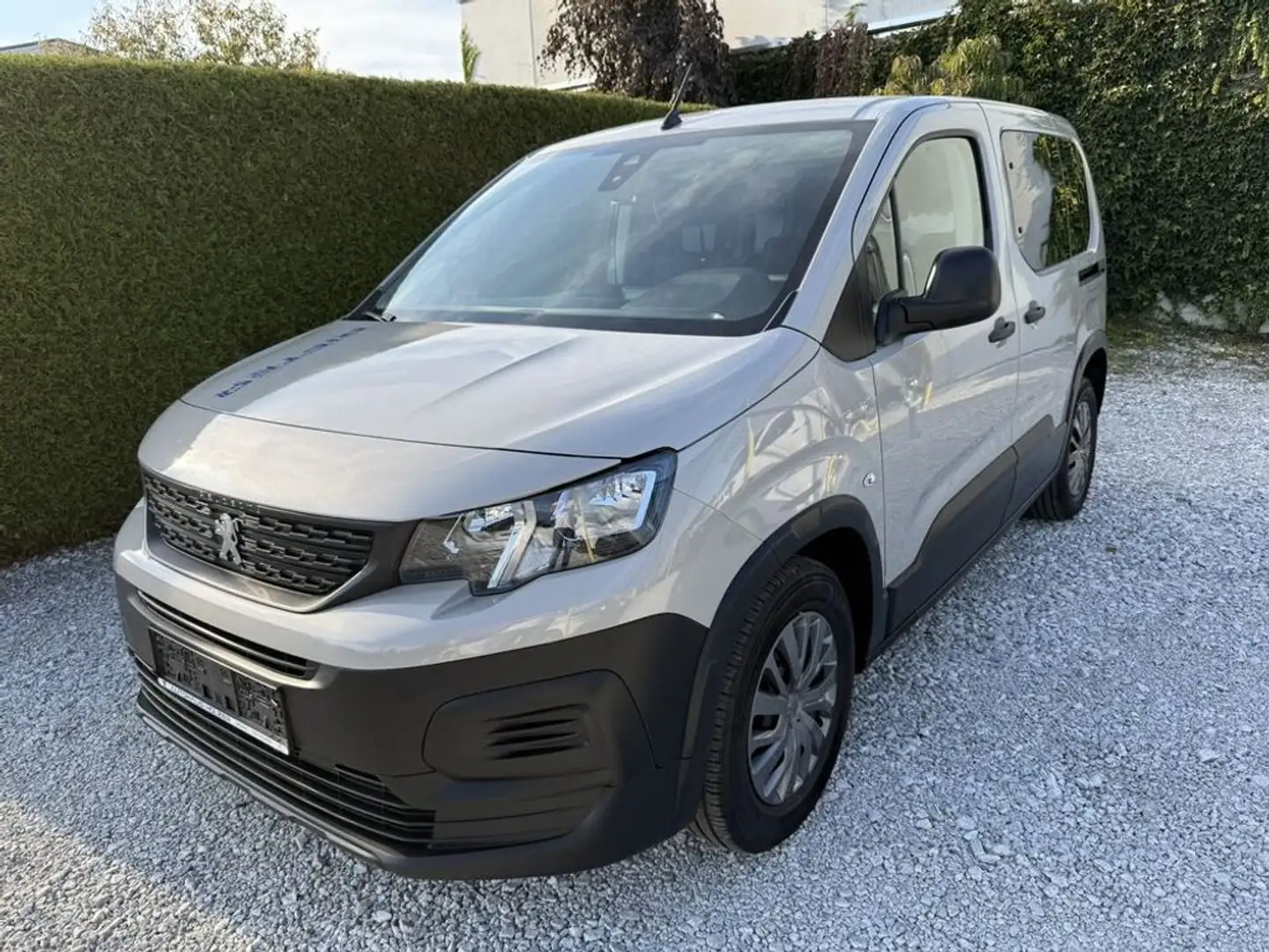 Peugeot Rifter Standard PureTech 110 S&S Active Pack Beige - 1