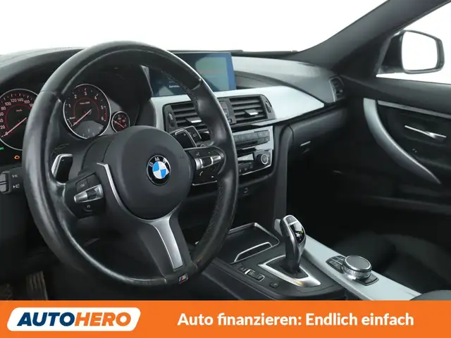 BMW 3 Series view 11