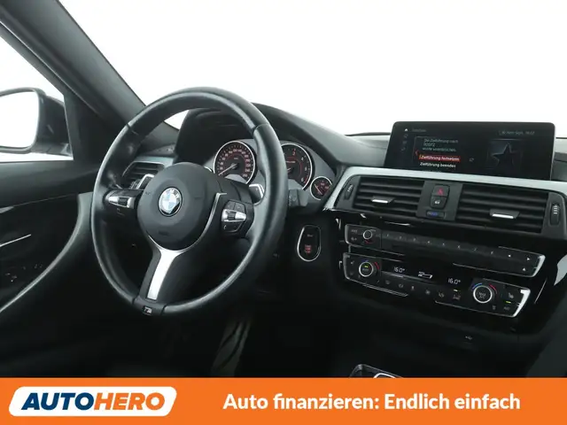 BMW 3 Series view 13