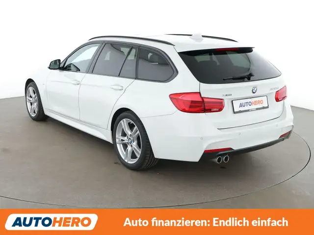 BMW 3 Series view 4