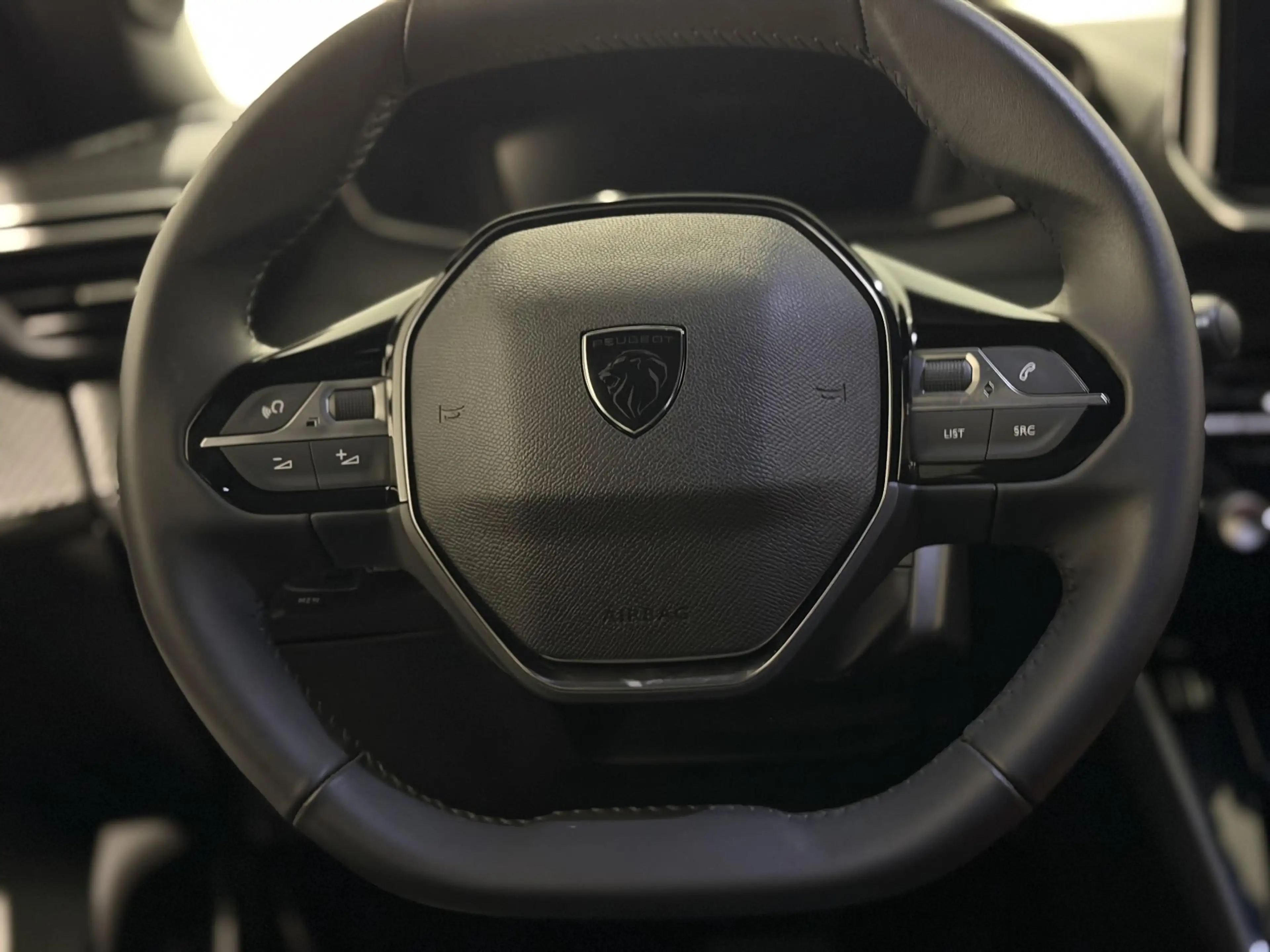Peugeot 2008 1.2 Hybrid 145 Allure | 360 Camera | Dodehoek Herk — photo 6