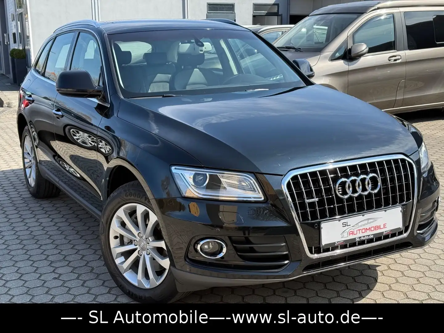 Audi Q5 3.0 TDI  quattro Sport Ed. Leder Navi Zwart - 1