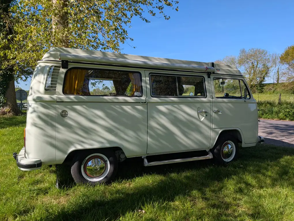 Volkswagen T2 1979 из Европы — купить под ключ