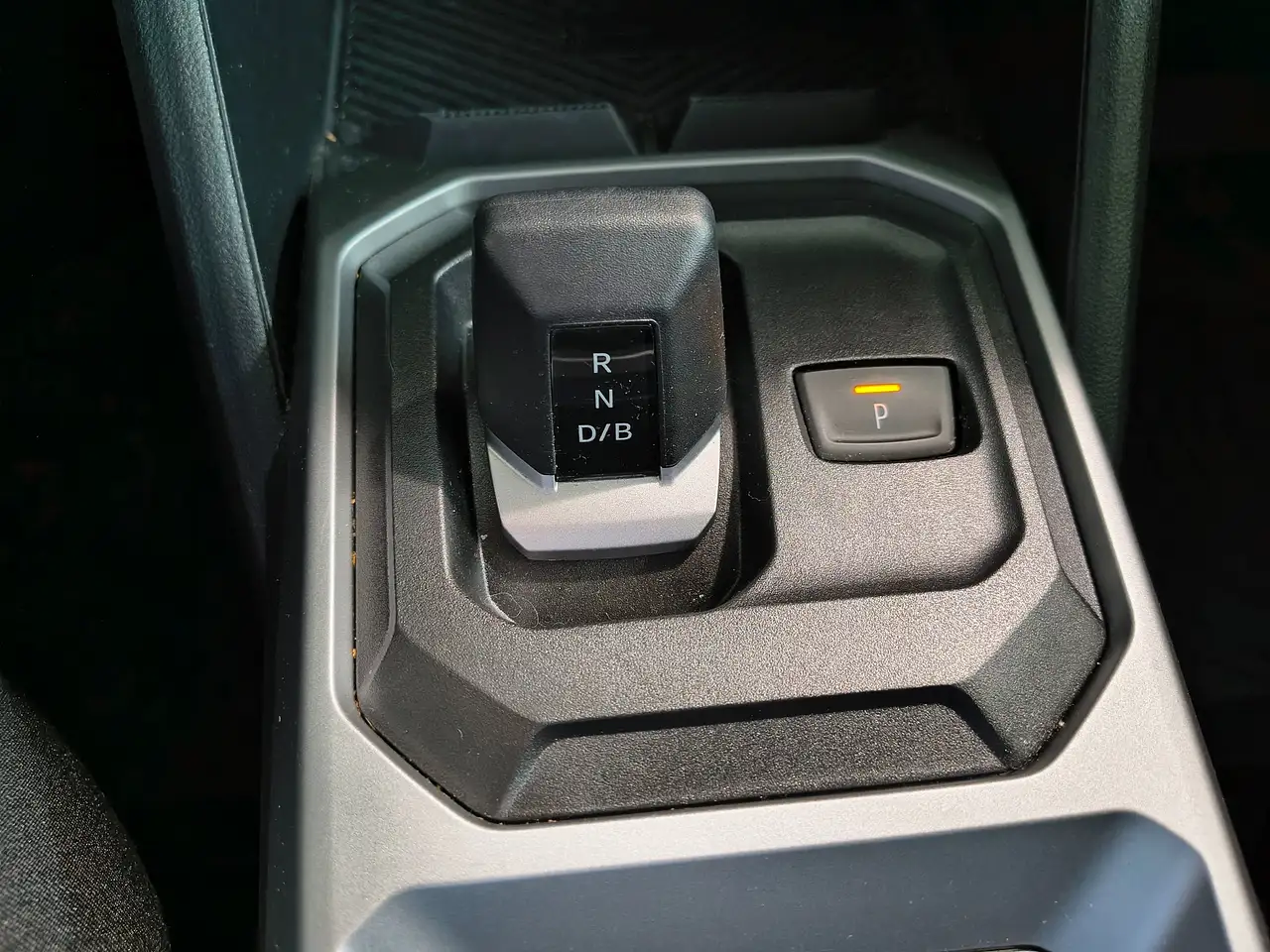Dacia Duster JOURNEY hybrid 140 12