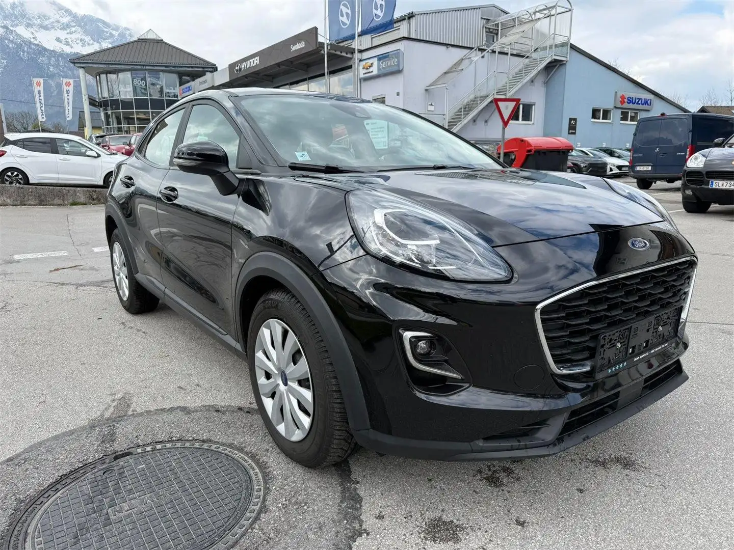 Ford Puma 1,0 EcoBoost Cool & Connect Schwarz - 2