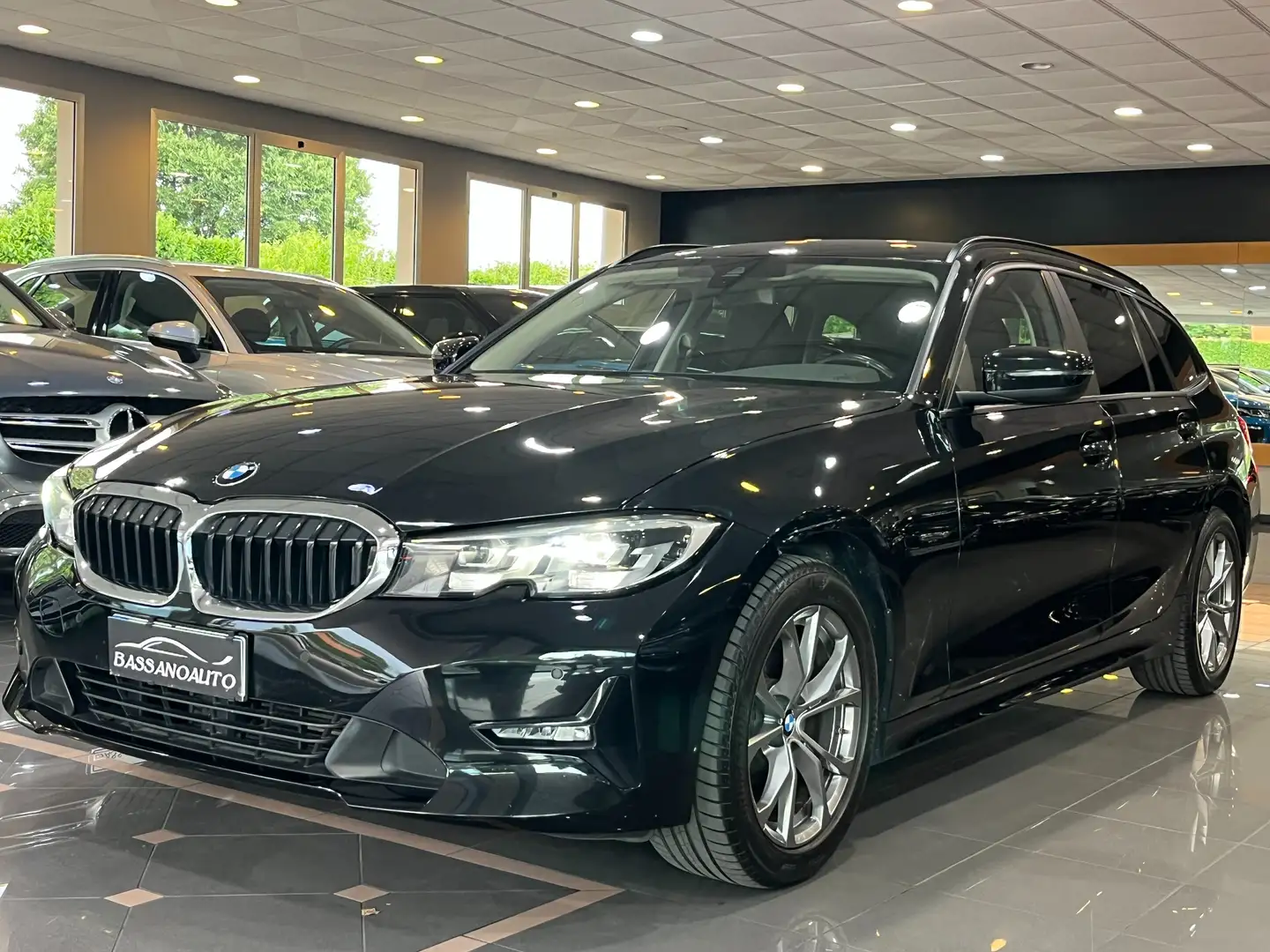 BMW 320 Touring 320d Touring 48V xdrive Business Nero - 1