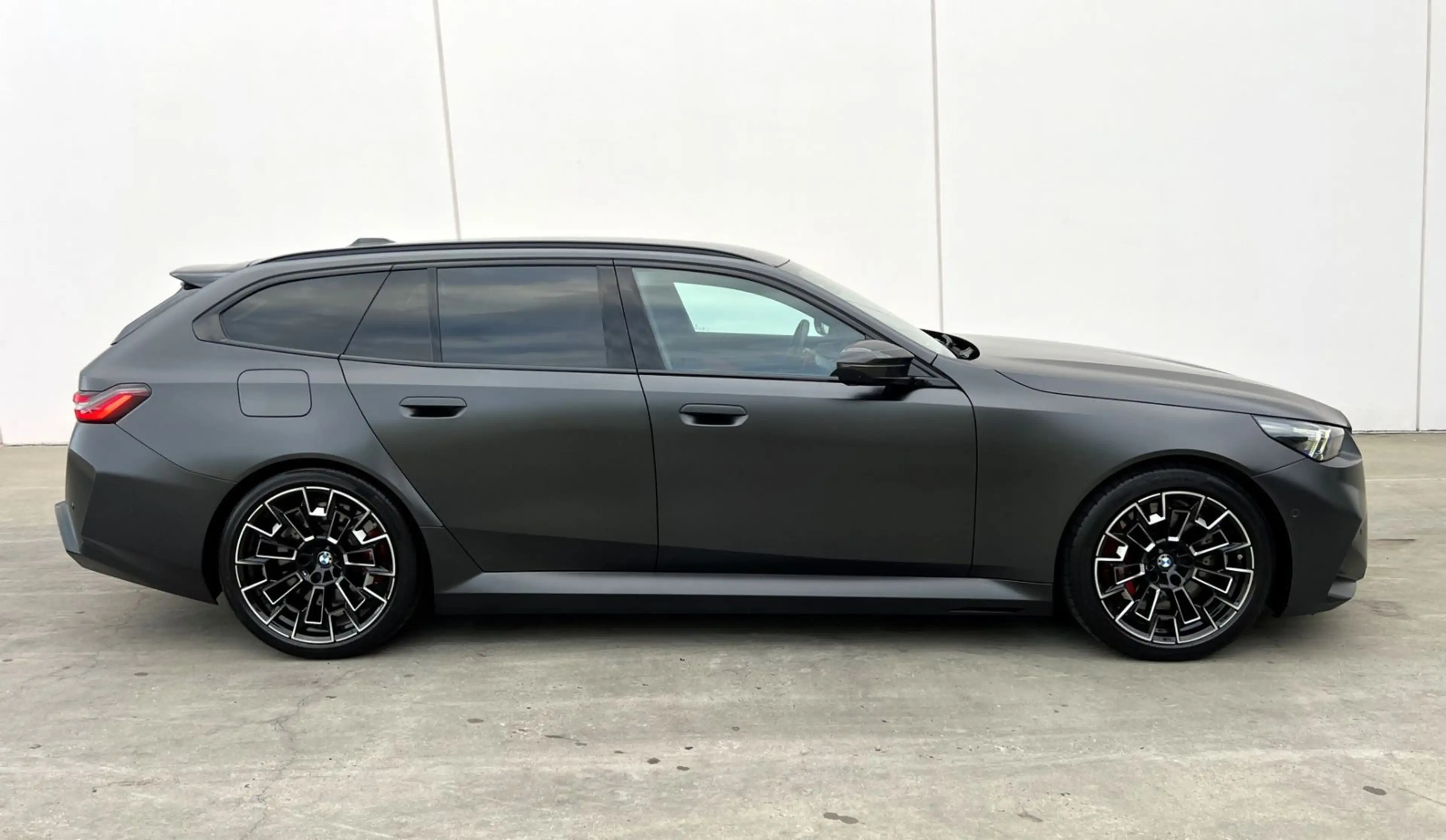 BMW M5 Touring °Frozen°Driving Prof.°Panorama° — photo 5