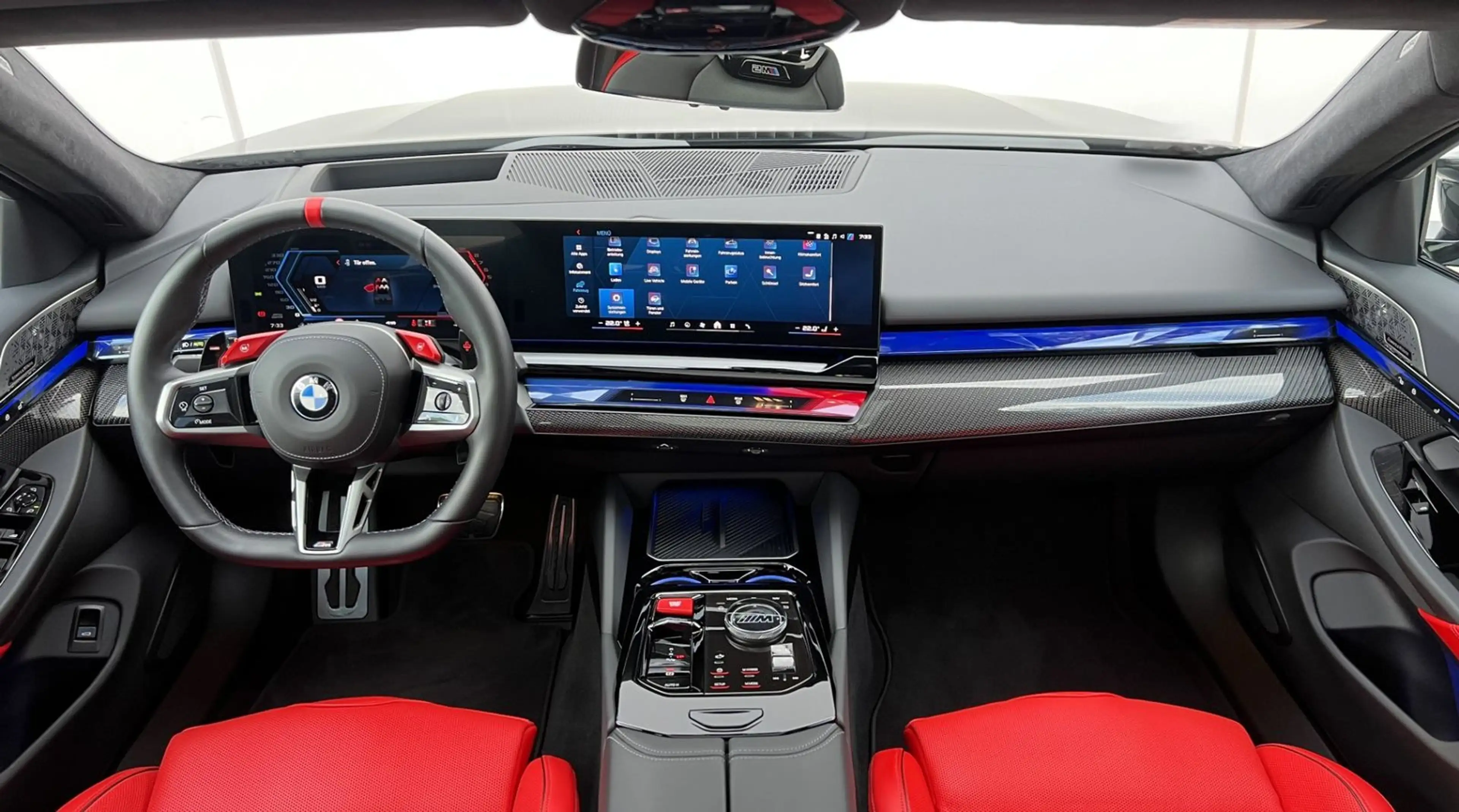 BMW M5 Touring °Frozen°Driving Prof.°Panorama° — photo 9