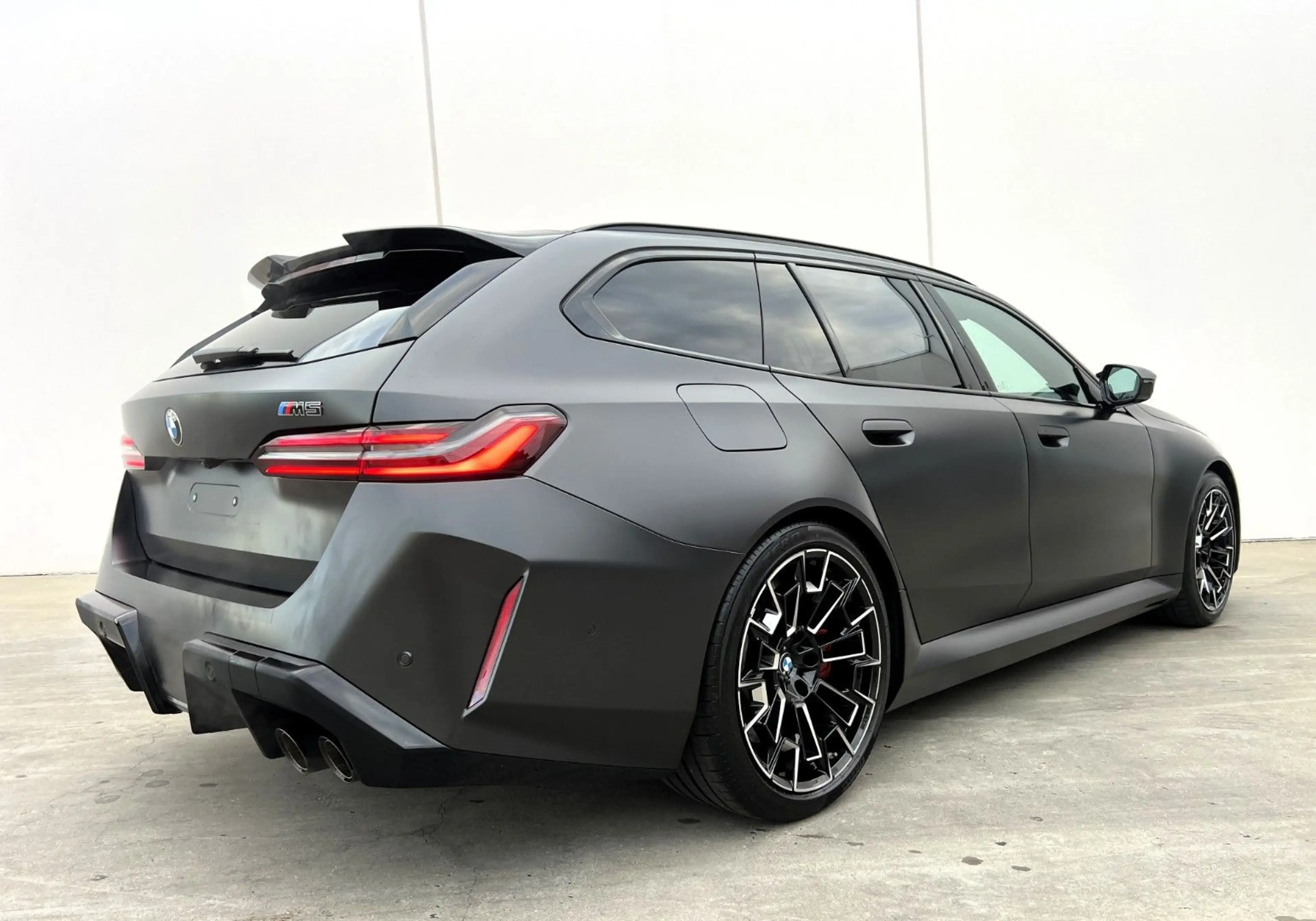 BMW M5 Touring °Frozen°Driving Prof.°Panorama° — photo 4