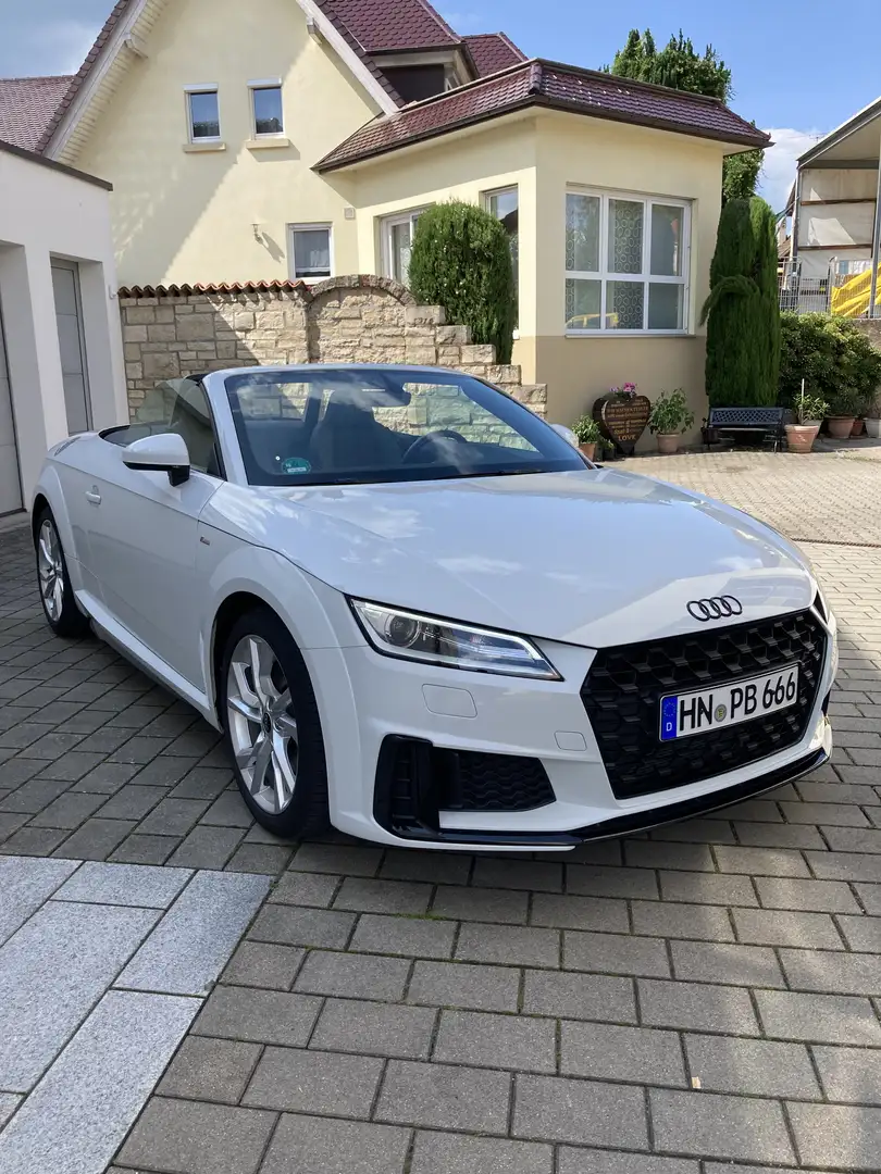 Audi TT Roadster 40 TFSI  S line NAV, SHZ Weiß - 2