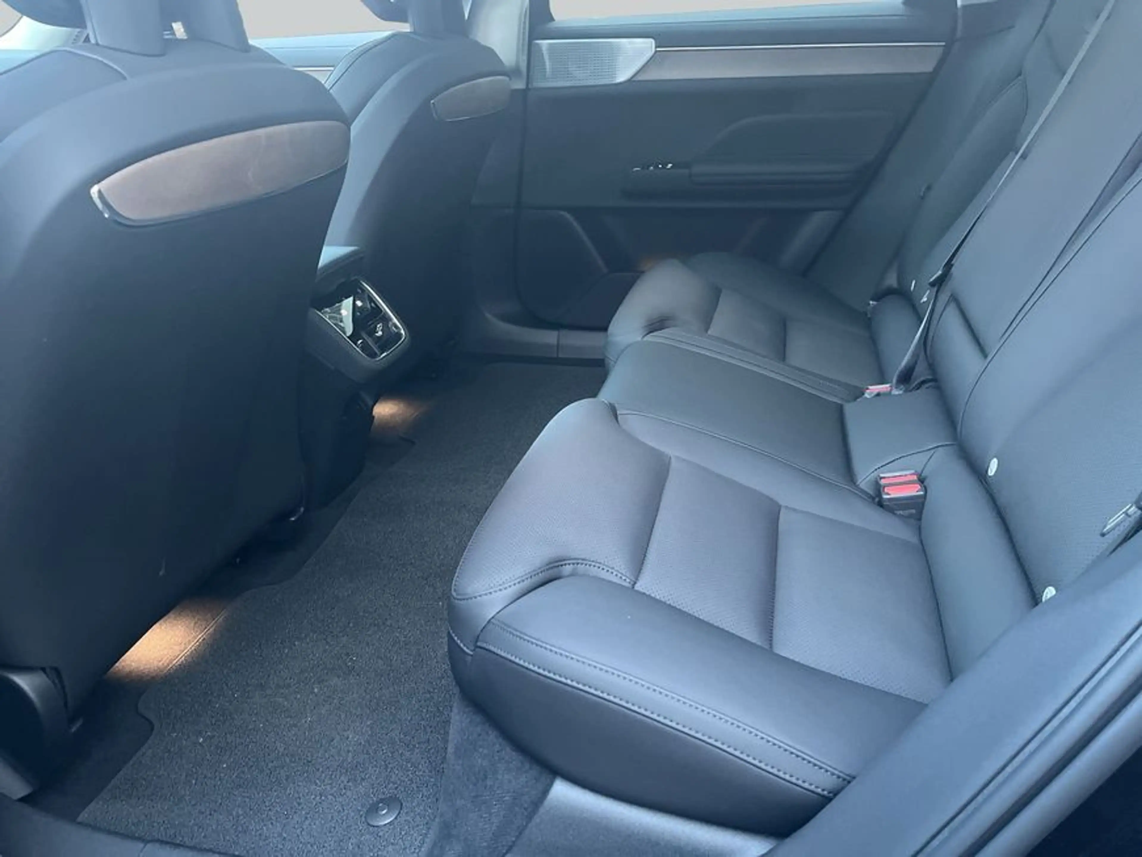 Volvo ES90 Single Motor RWD Ultra — photo 11