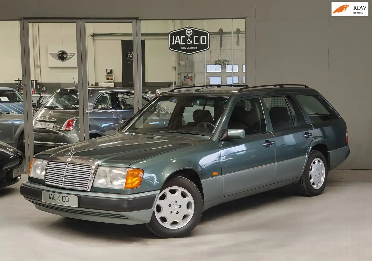 Mercedes-Benz E 200 (W124) Combi TE, foto 1