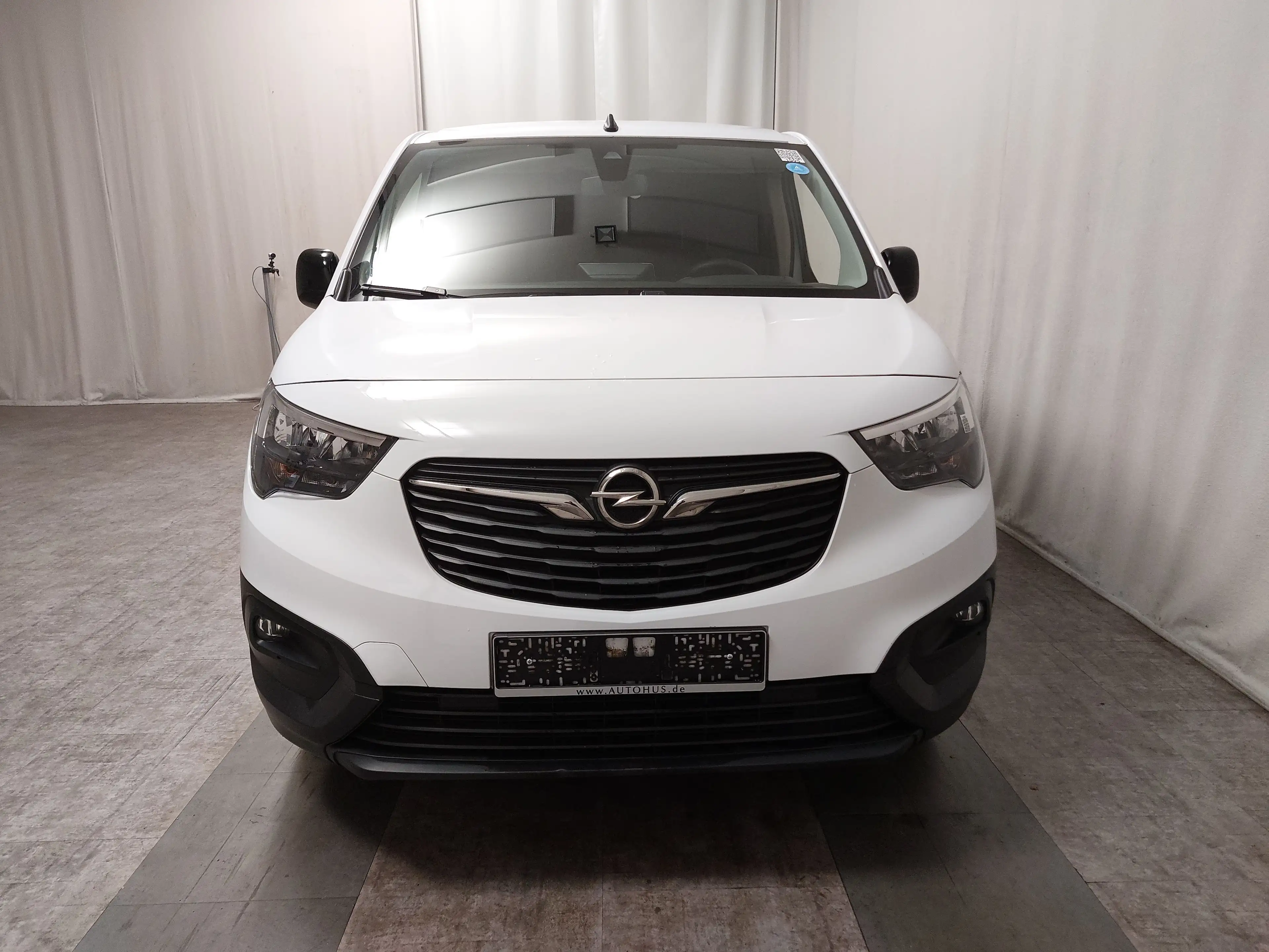 Opel Combo-e Cargo Carplay PDC BT — photo 9