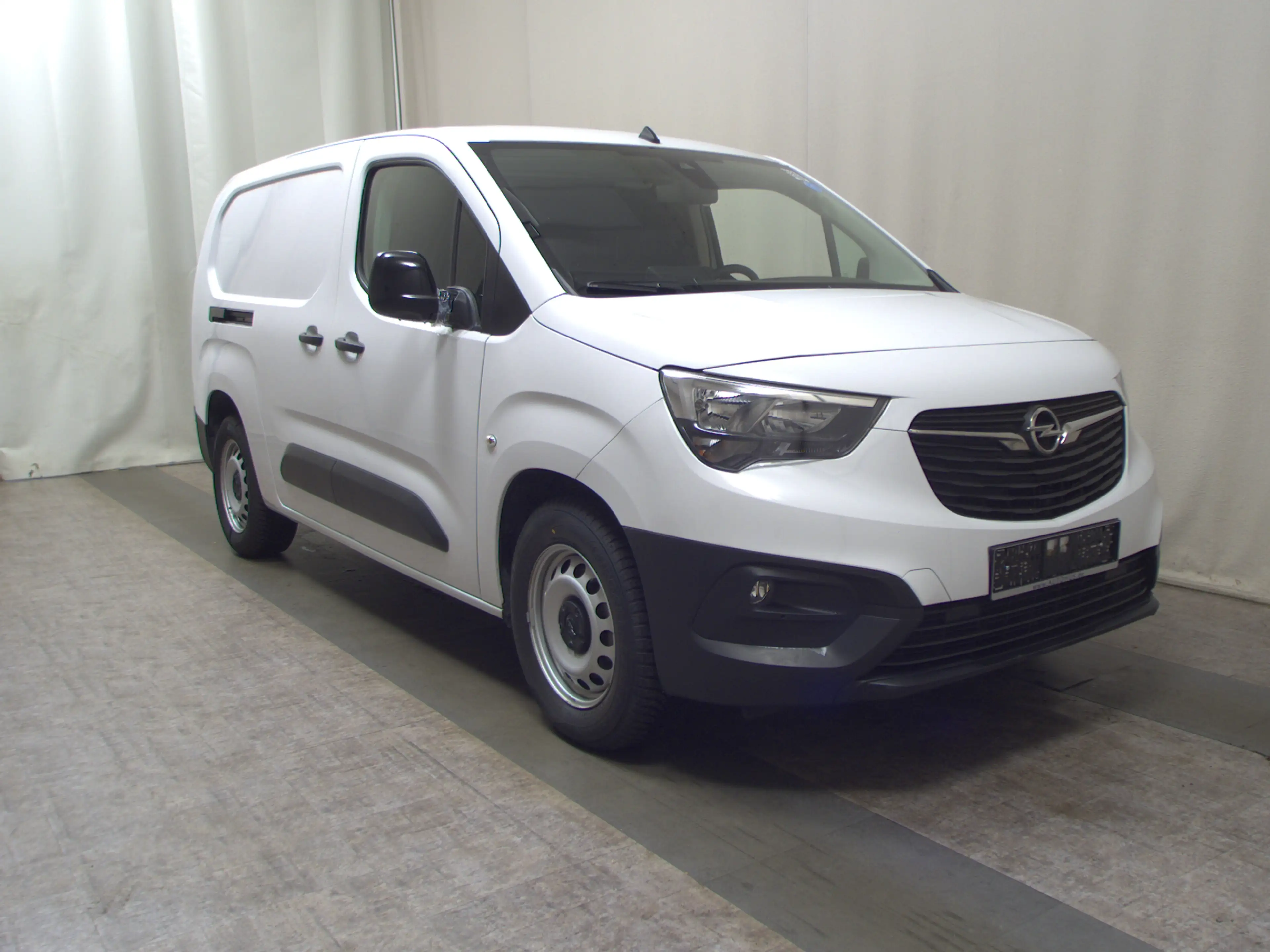 Opel Combo-e Cargo Carplay PDC BT — photo 3