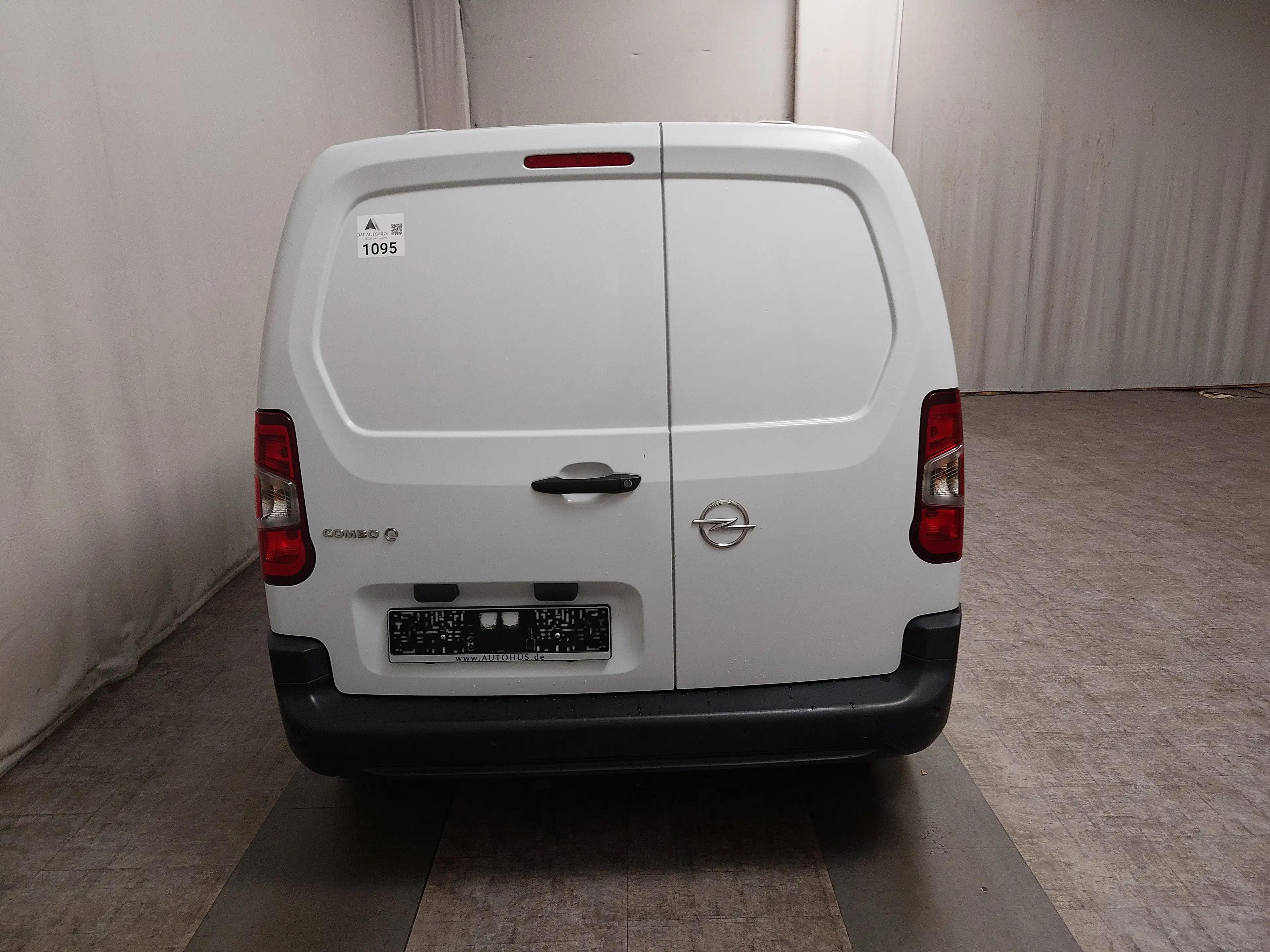 Opel Combo-e Cargo Carplay PDC BT — photo 15