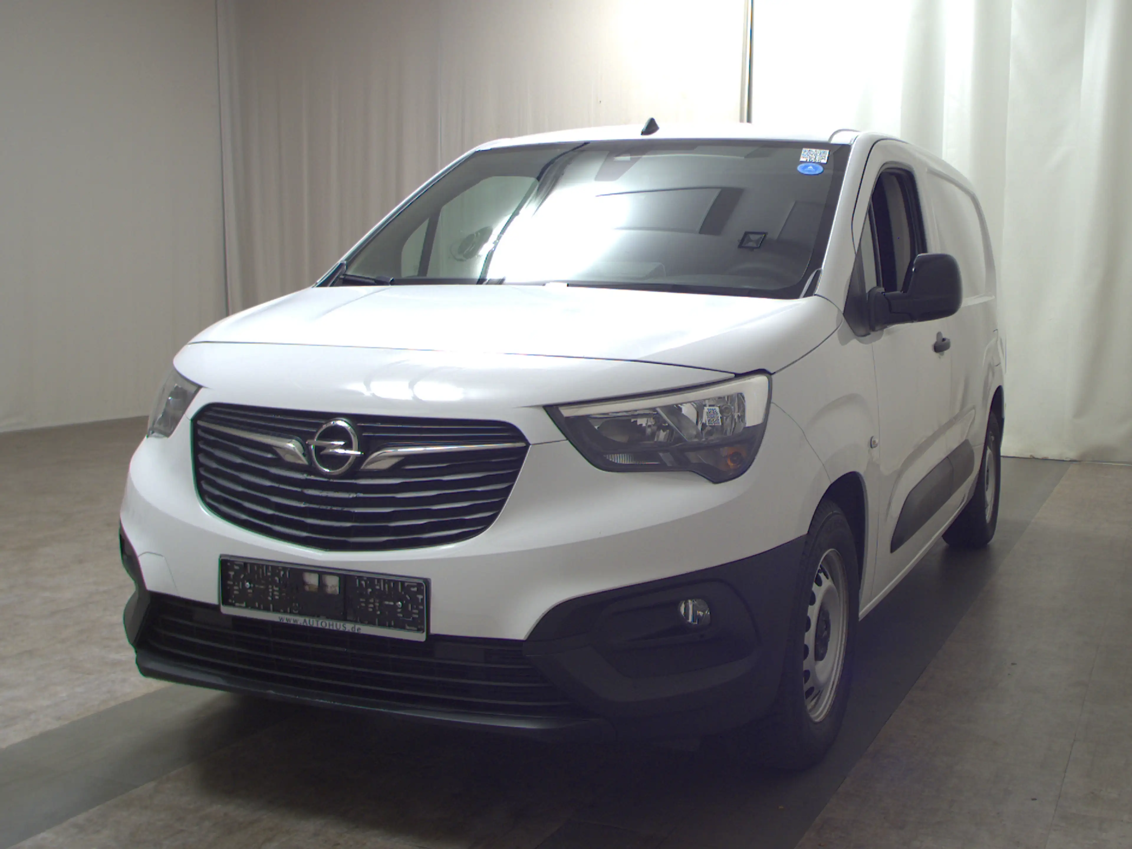 Opel Combo-e Cargo Carplay PDC BT — photo 2