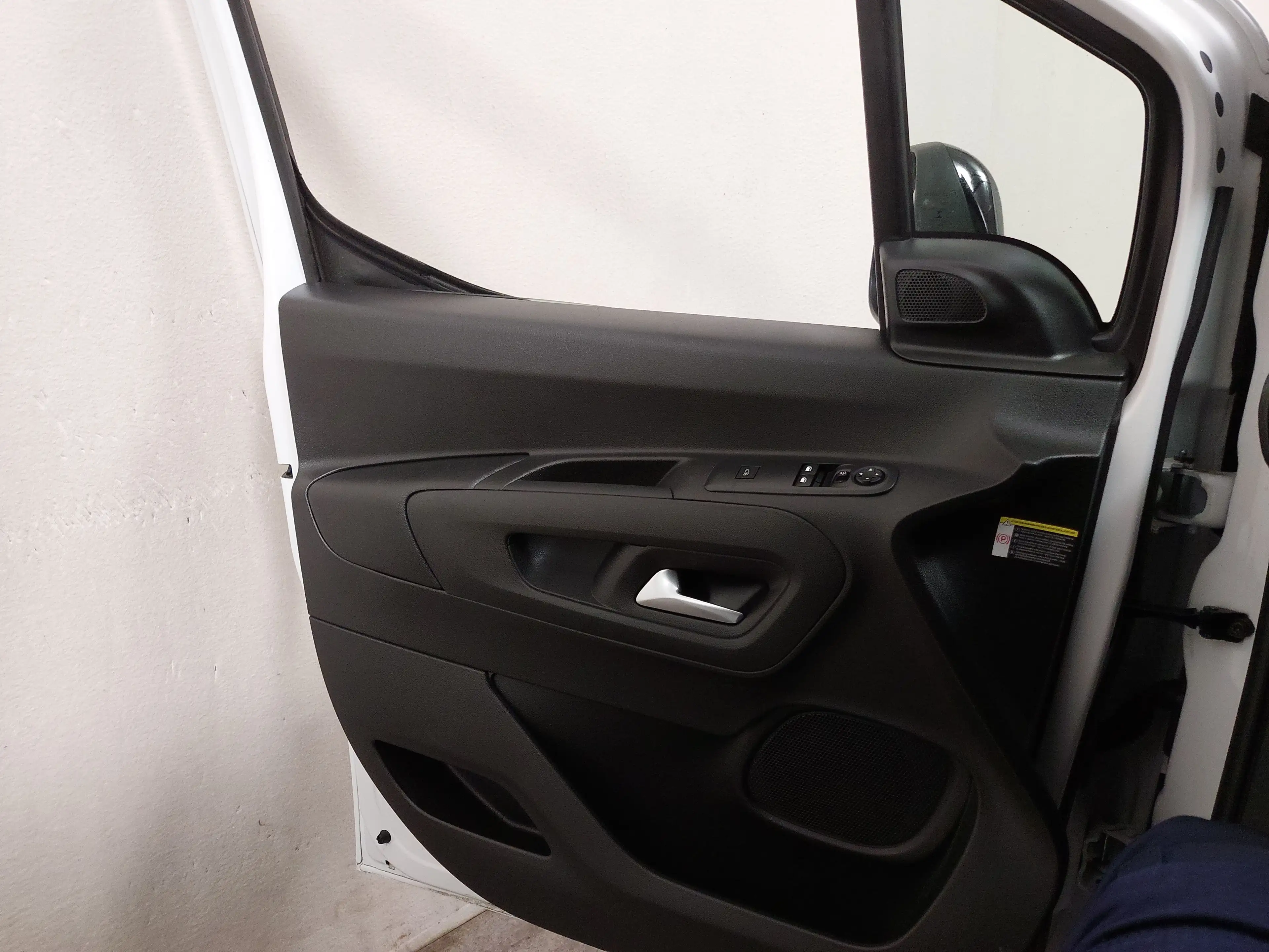 Opel Combo-e Cargo Carplay PDC BT — photo 5