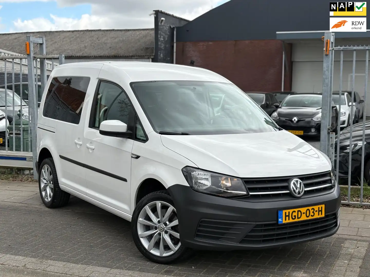 Volkswagen Caddy 1.4 TSI Trendline | 5 Persoons | 17” LMV | Cruise Wit - 1