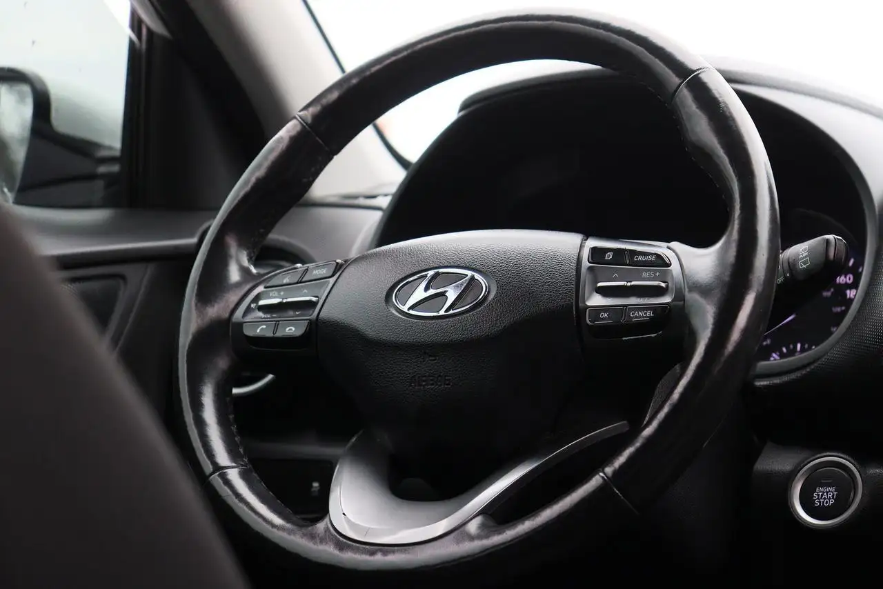 Hyundai KONA снимка Hyundai KONA