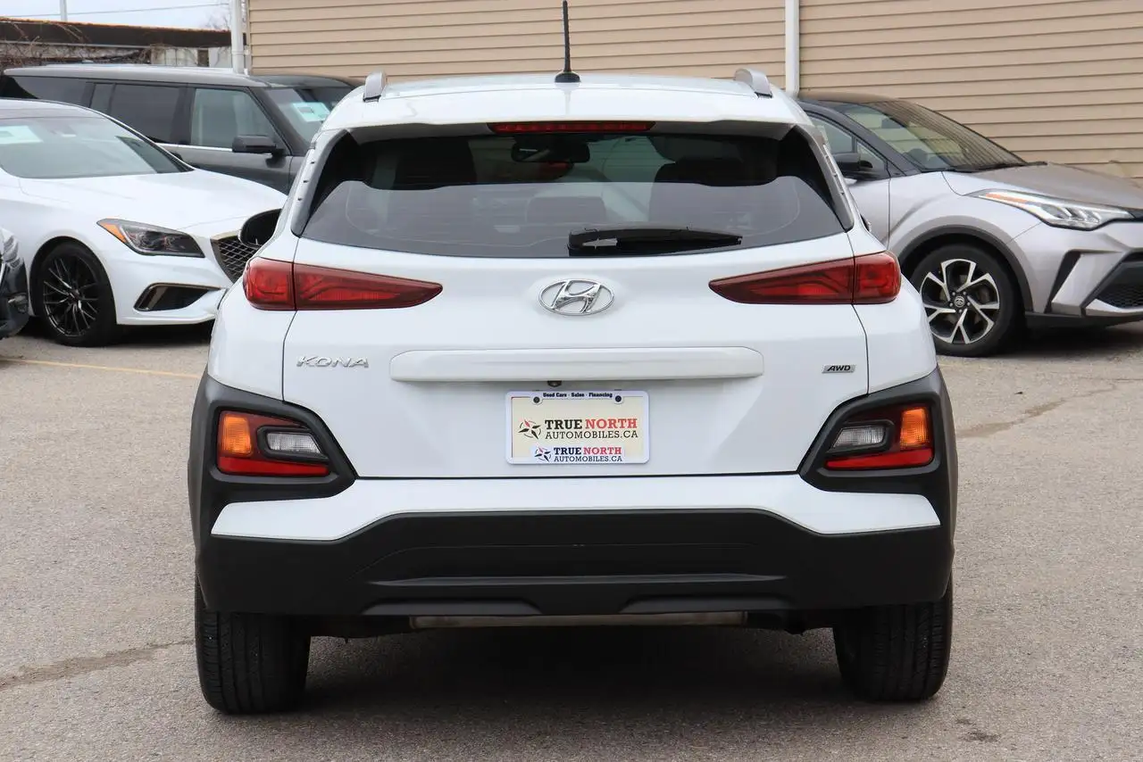 Hyundai KONA снимка Hyundai KONA