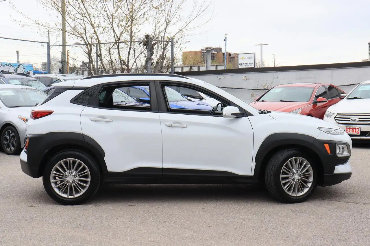 Hyundai KONA снимка Hyundai KONA