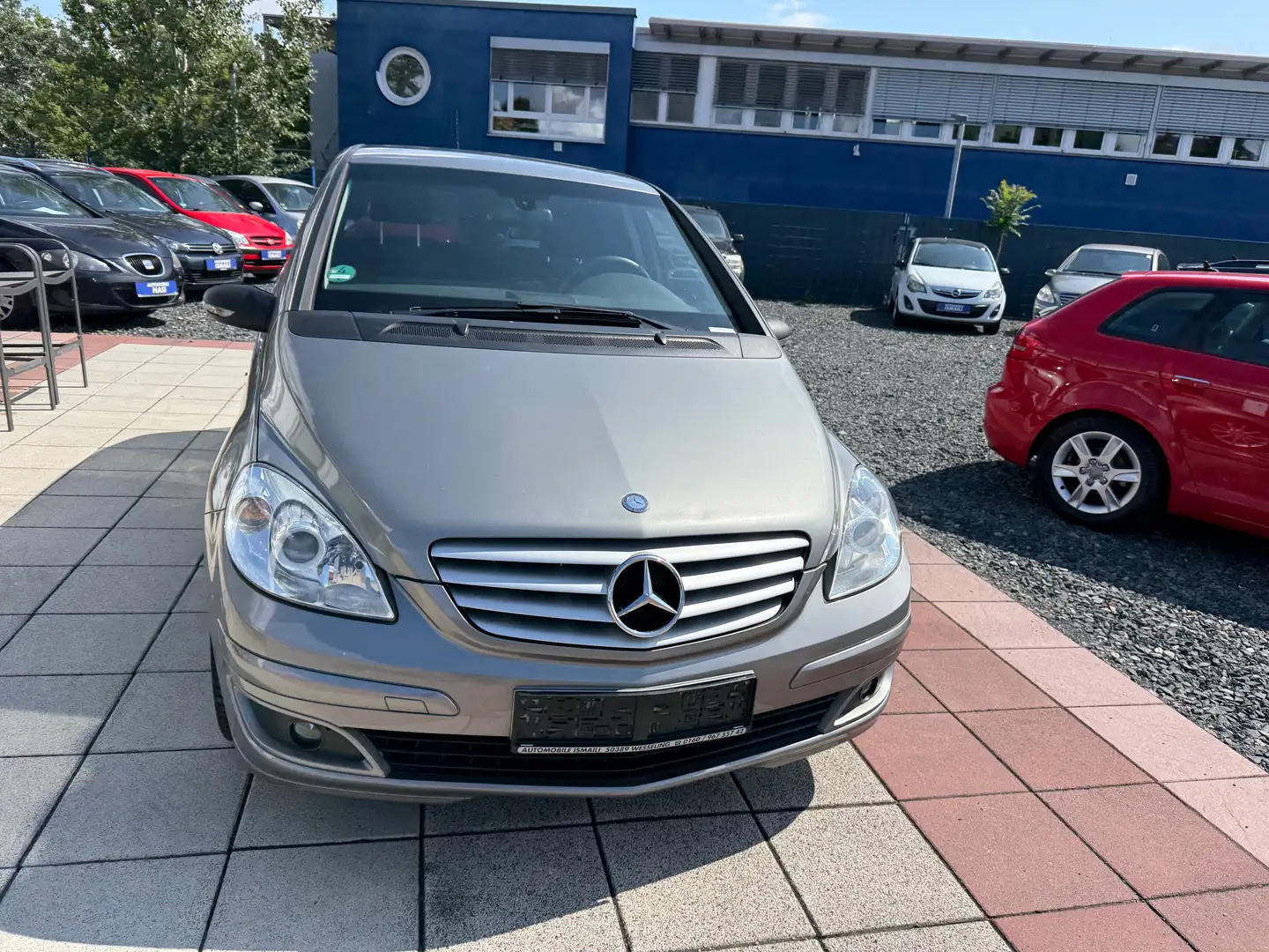 Mercedes-Benz B 150 Automatik Grau - 1