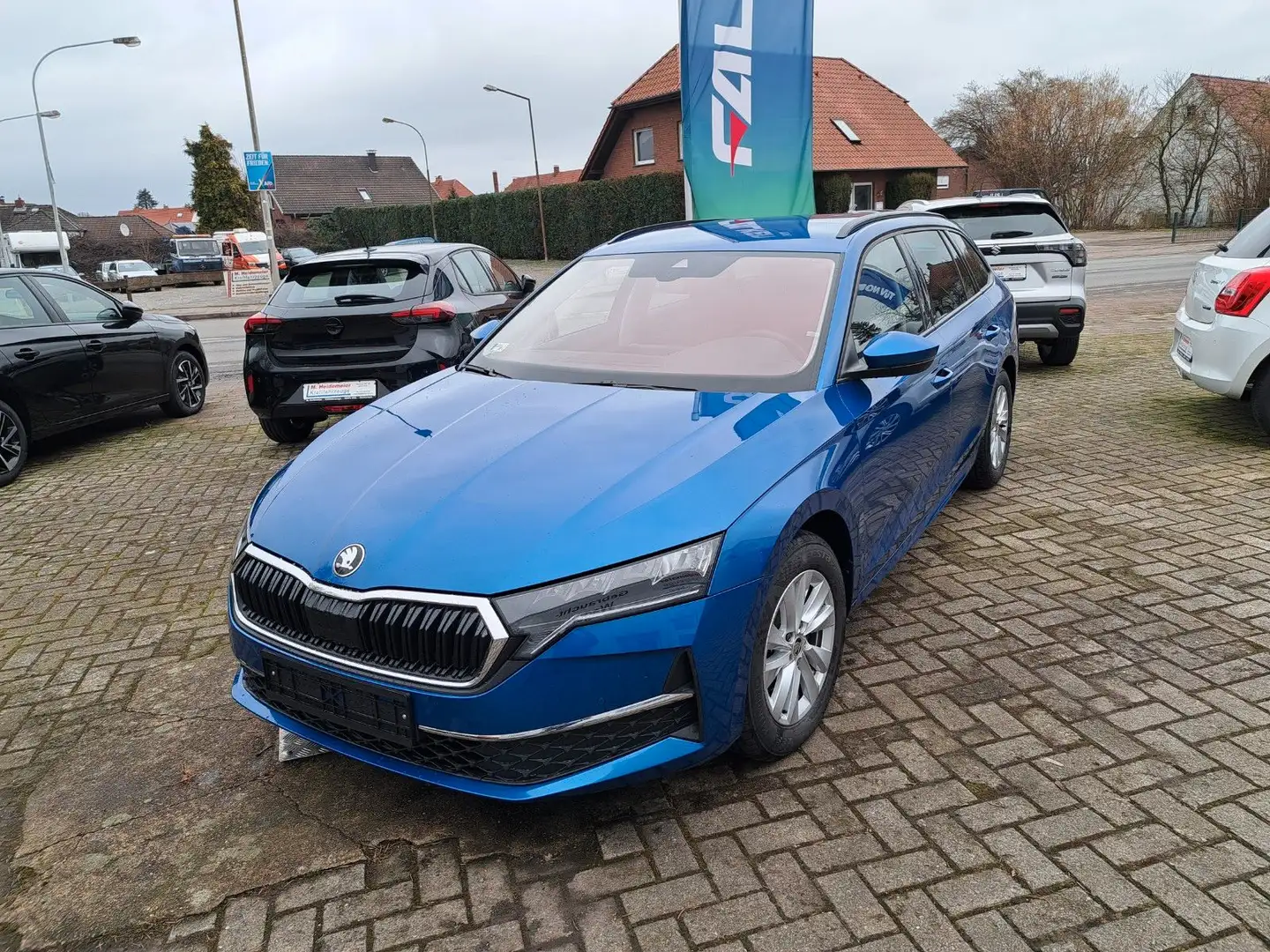Skoda Octavia Combi 1.5 TSI mHEV 110kW Ambition Faceli Blau - 1