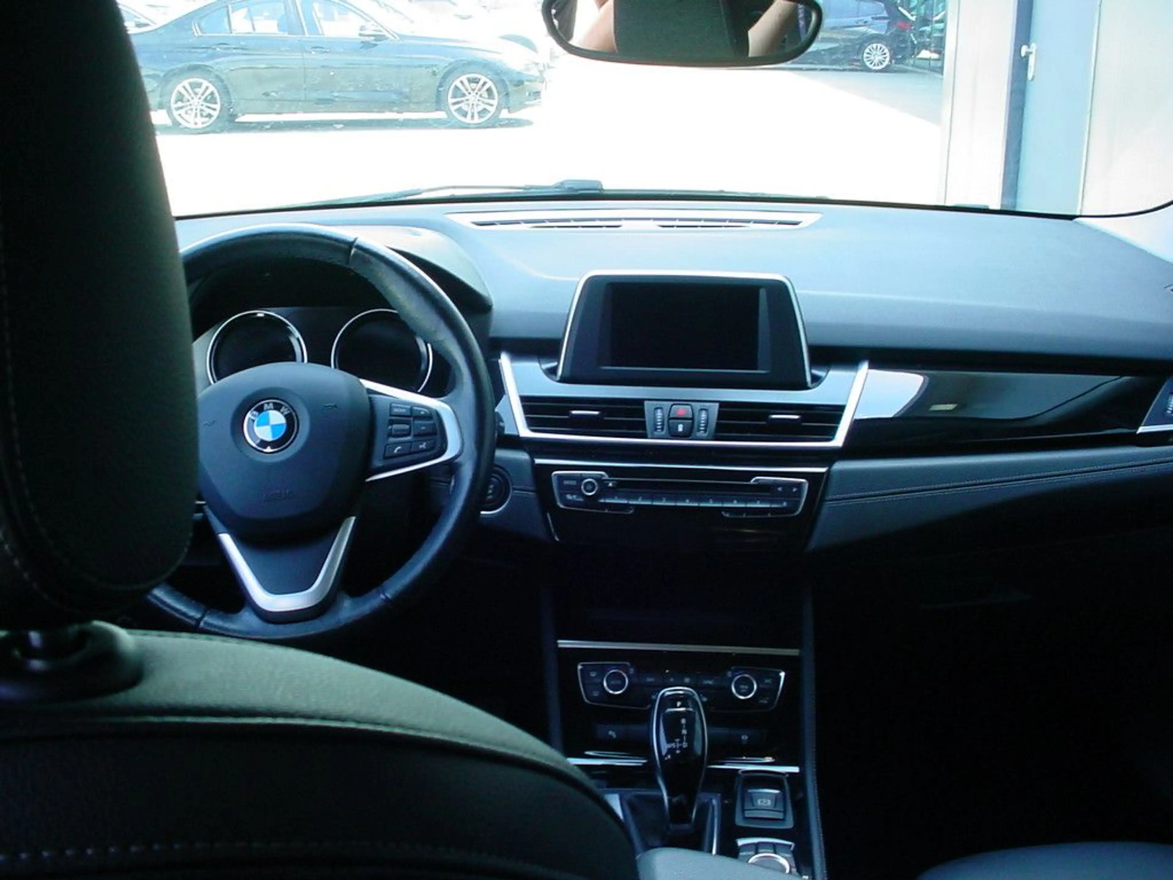 BMW 216 216dA Sport Line*LED*Navi*Kamera* — photo 6