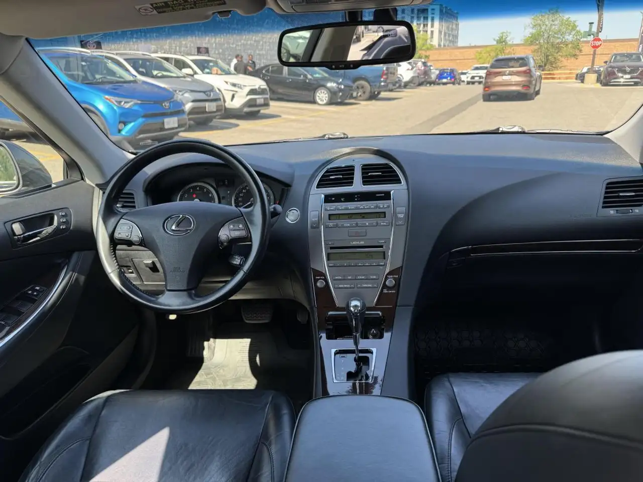 Lexus ES снимка Lexus ES