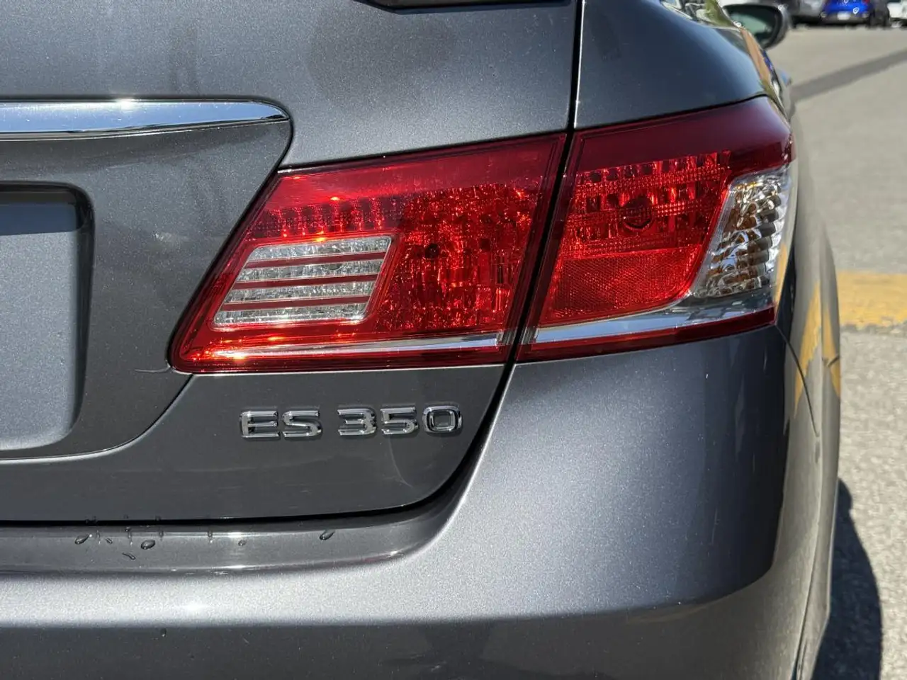 Lexus ES снимка Lexus ES