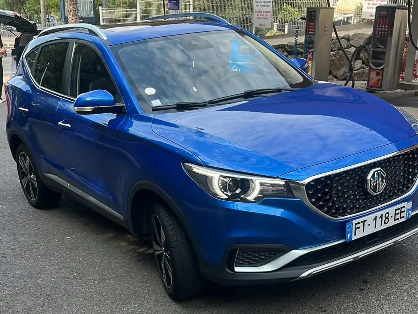MG ZS MG Mg Zs EV Luxury 45 kWh (automatique) Azul - 2