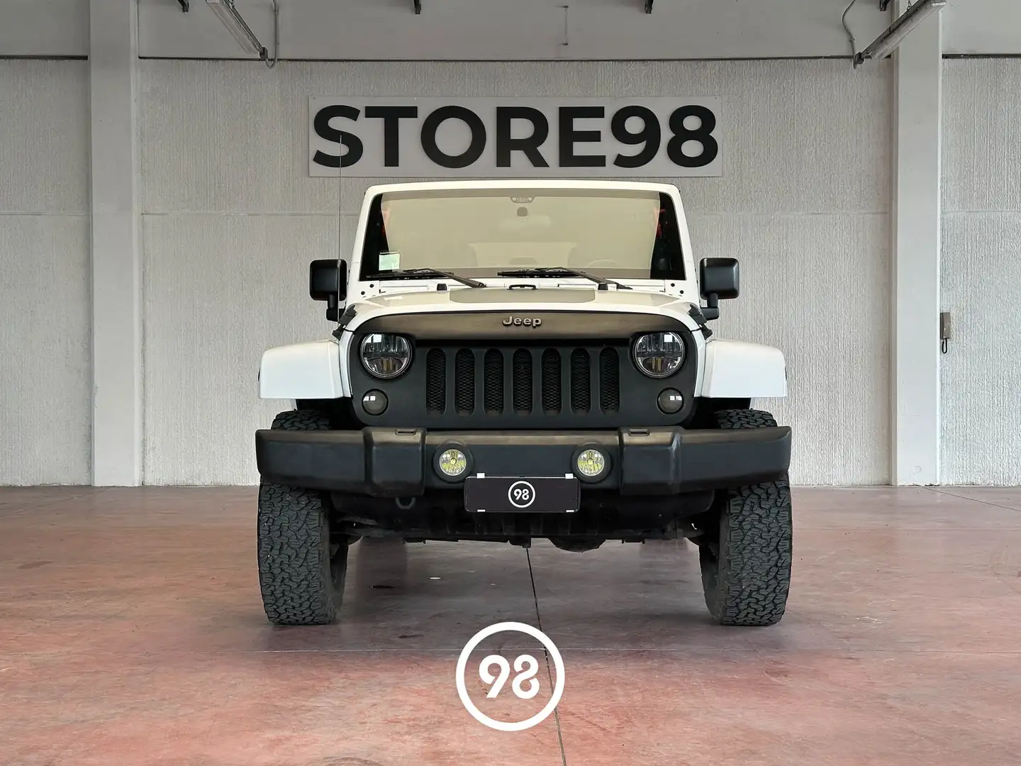 Jeep Wrangler Unlimited 2.8 crd Sahara *ARTIC/TRAINO/SOFT-TOP* Beyaz - 2