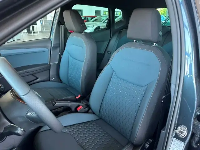 SEAT Arona view 12