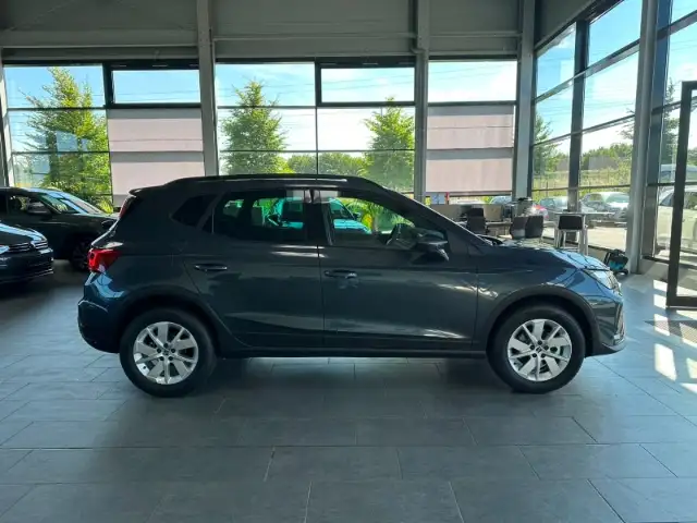 SEAT Arona view 4