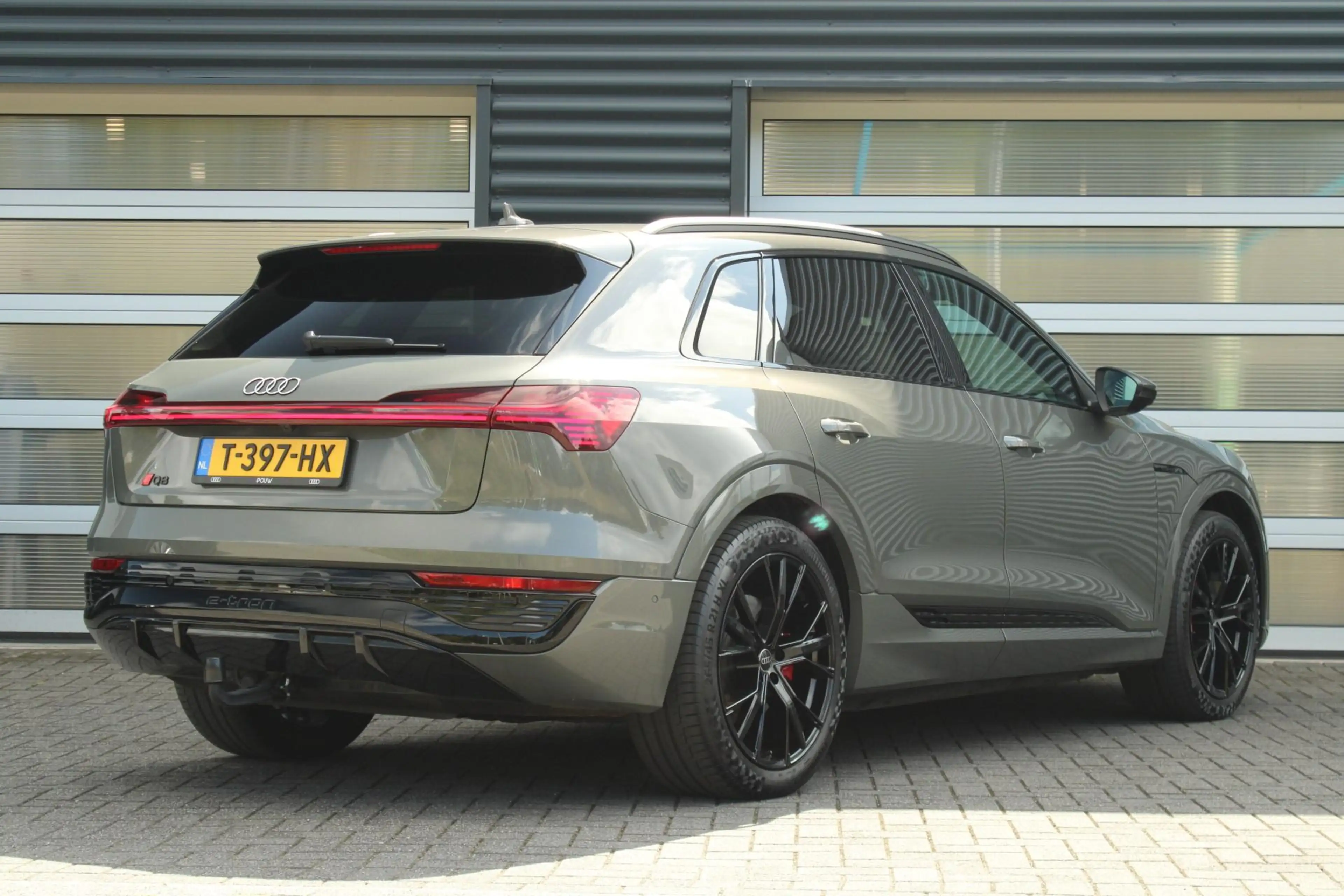 Audi Q8 e-tron 50 340pk quattro S Edition 95 kWh | Trekhaak | Ele — photo 2