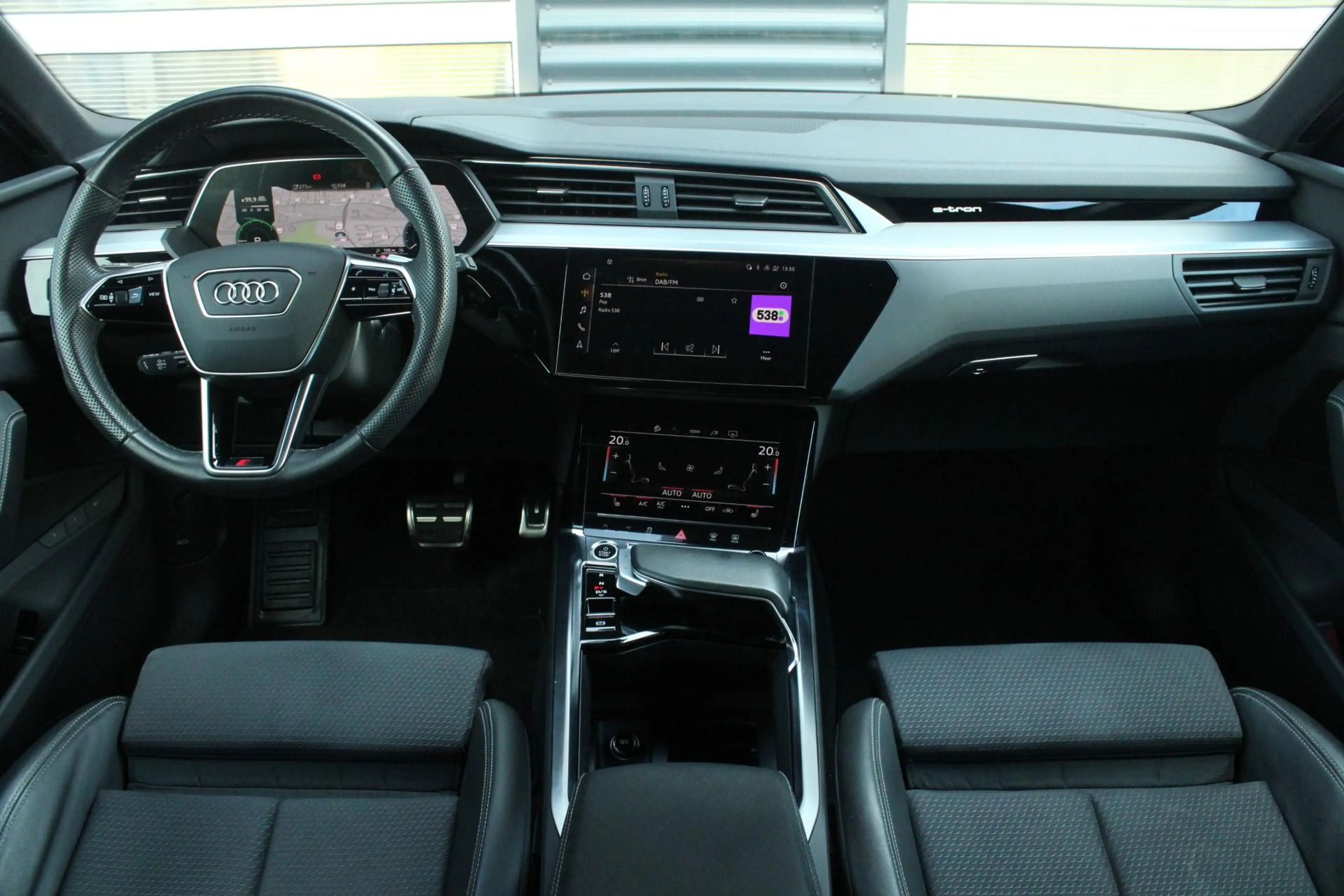 Audi Q8 e-tron 50 340pk quattro S Edition 95 kWh | Trekhaak | Ele — photo 5