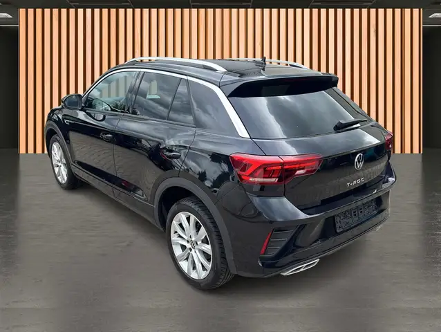 Volkswagen T-Roc view 4