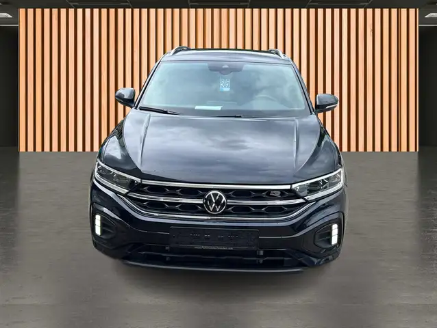 Volkswagen T-Roc view 21