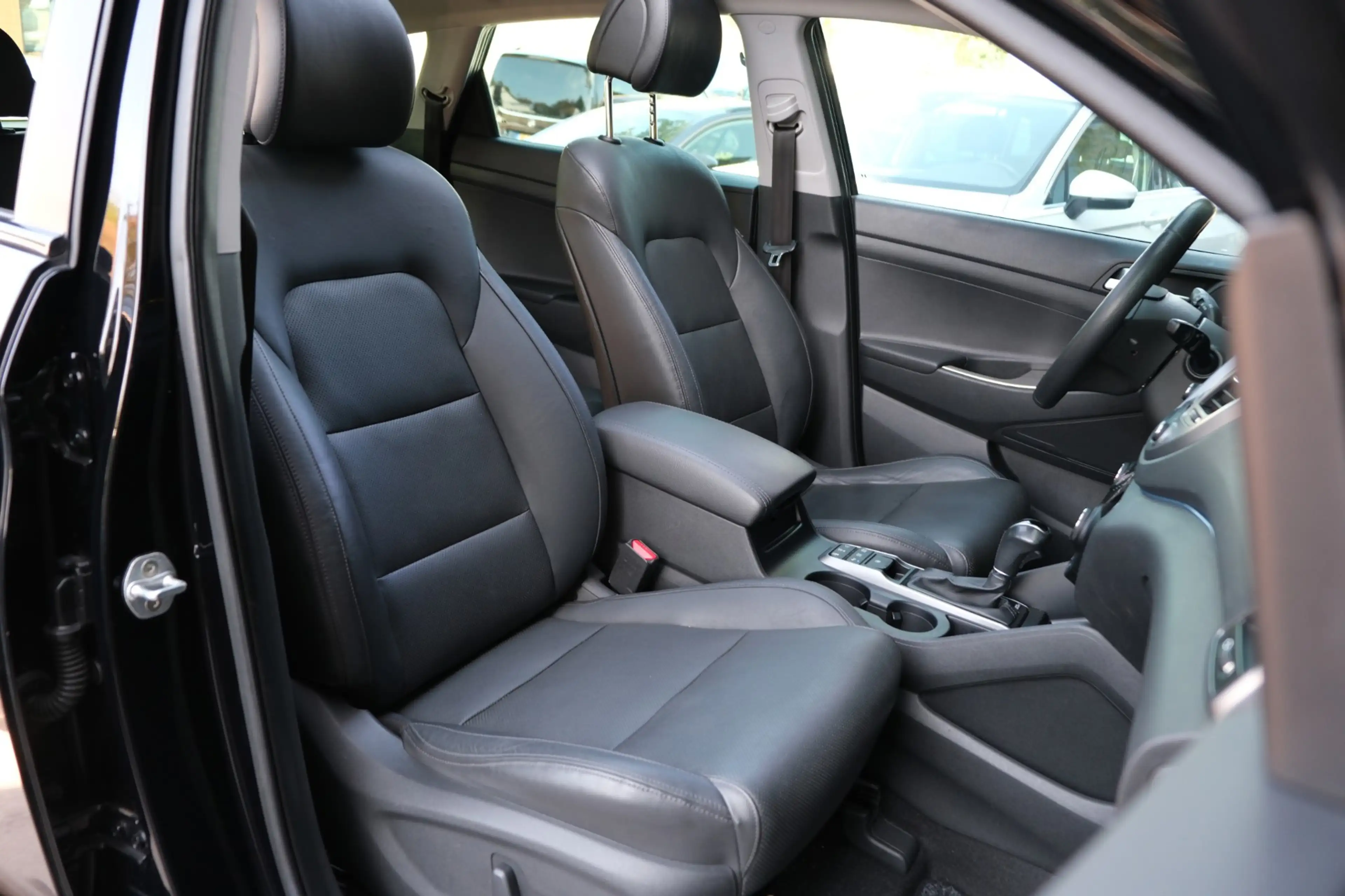 Hyundai TUCSON 1.6 T-GDi 4WD *PANORAMADAK* Leder/Afn. Trekhaak/Na — photo 8