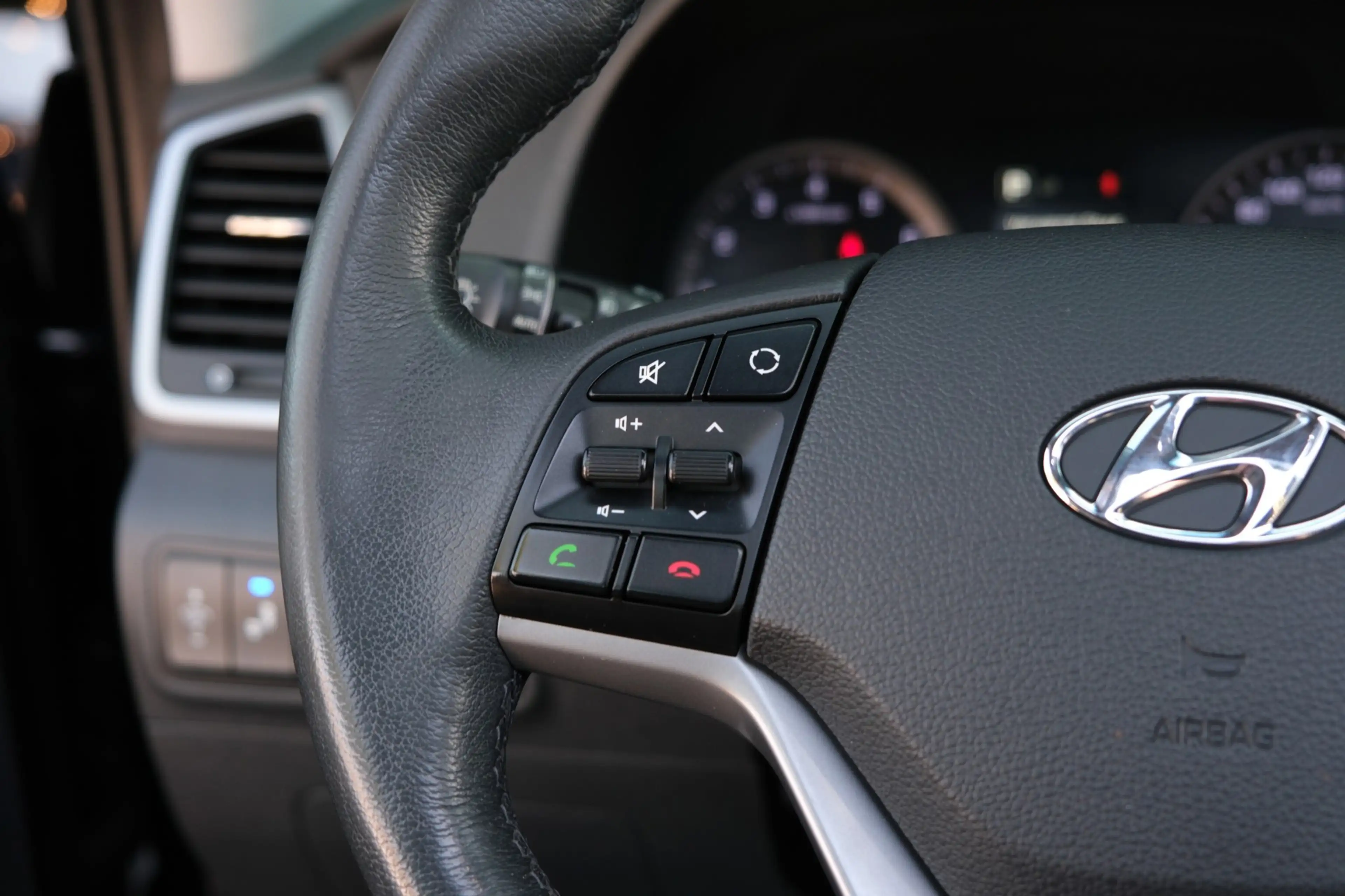 Hyundai TUCSON 1.6 T-GDi 4WD *PANORAMADAK* Leder/Afn. Trekhaak/Na — photo 14