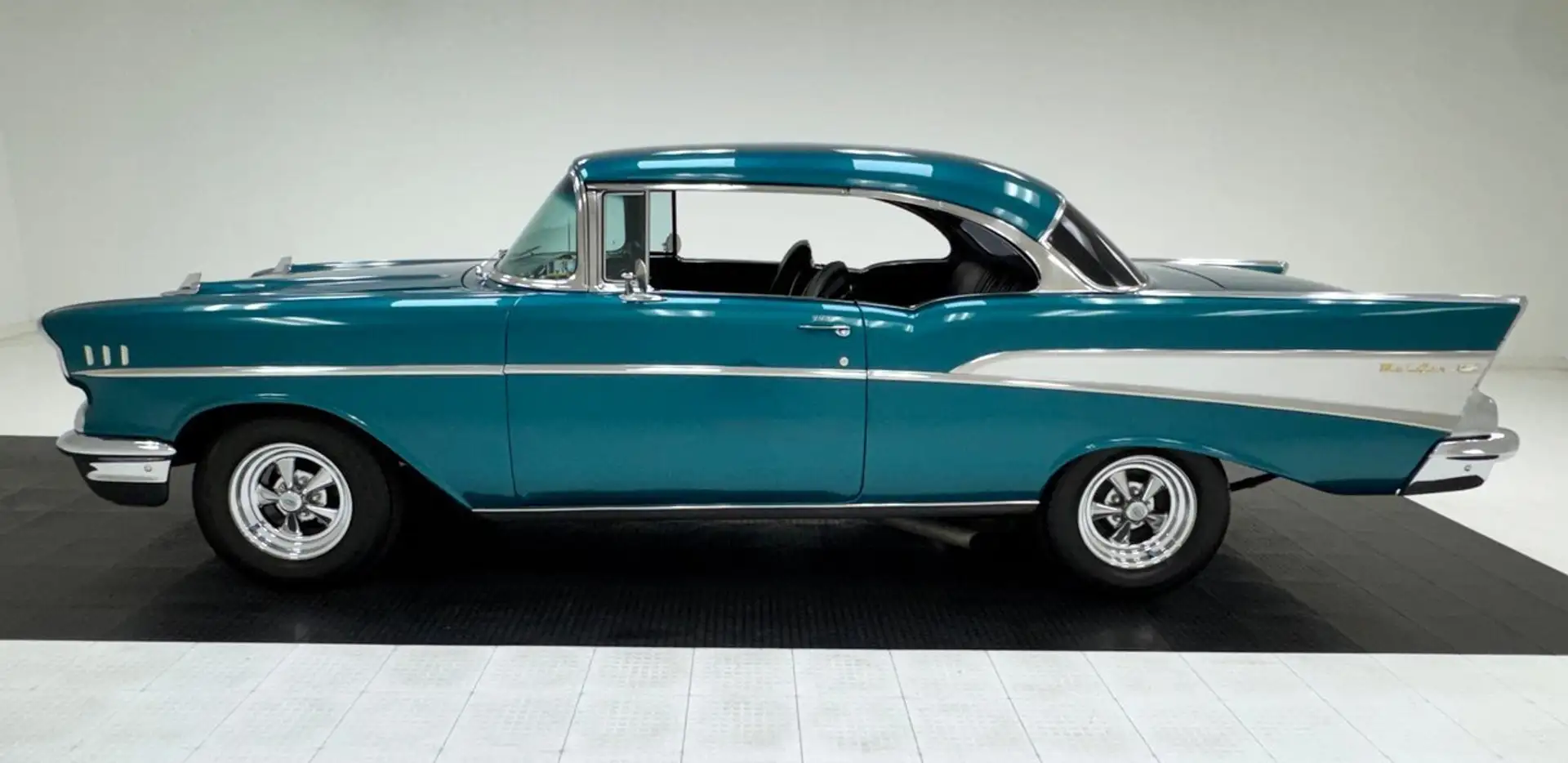 Chevrolet Bel Air 2-Door Hardtop - 2
