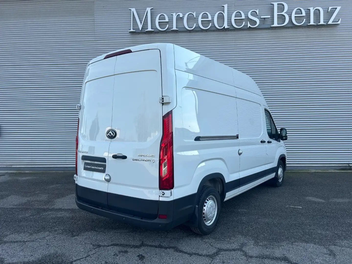 Maxus Deliver 9 2.0 crdi 150cv L3H3 fwd Beyaz - 2