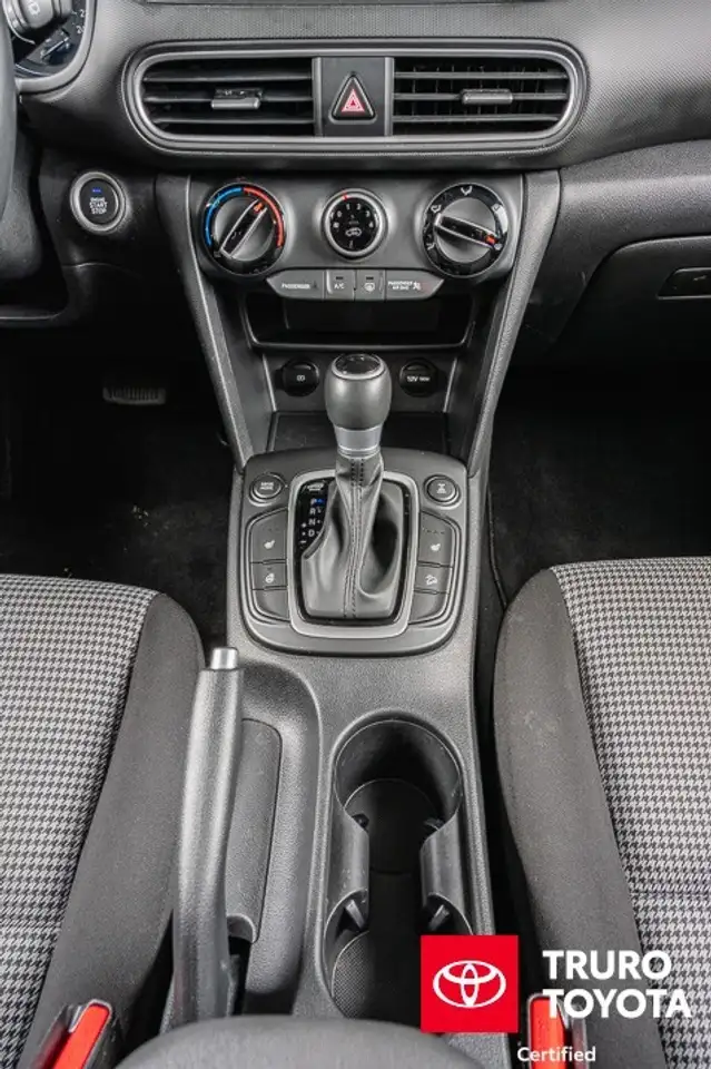 Hyundai KONA снимка Hyundai KONA
