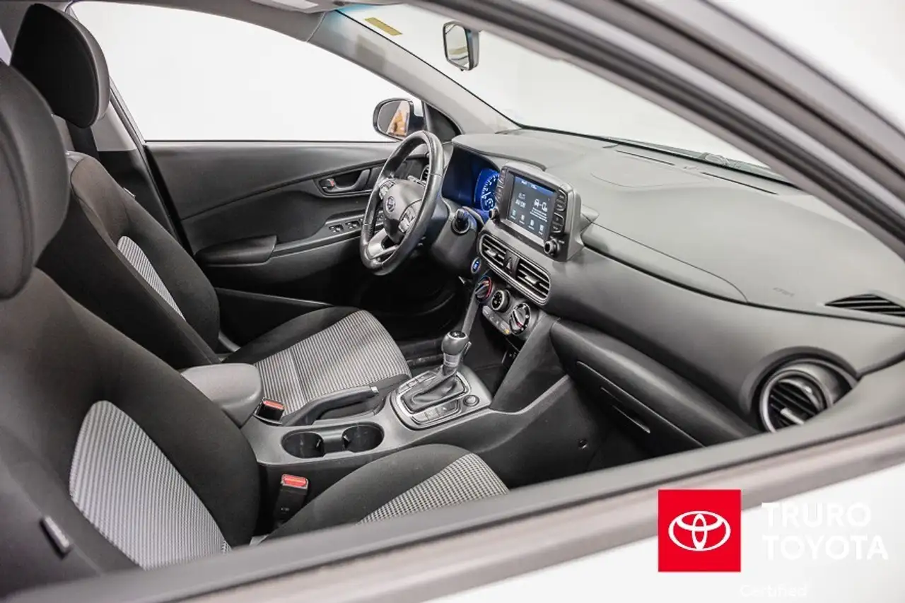 Hyundai KONA снимка Hyundai KONA