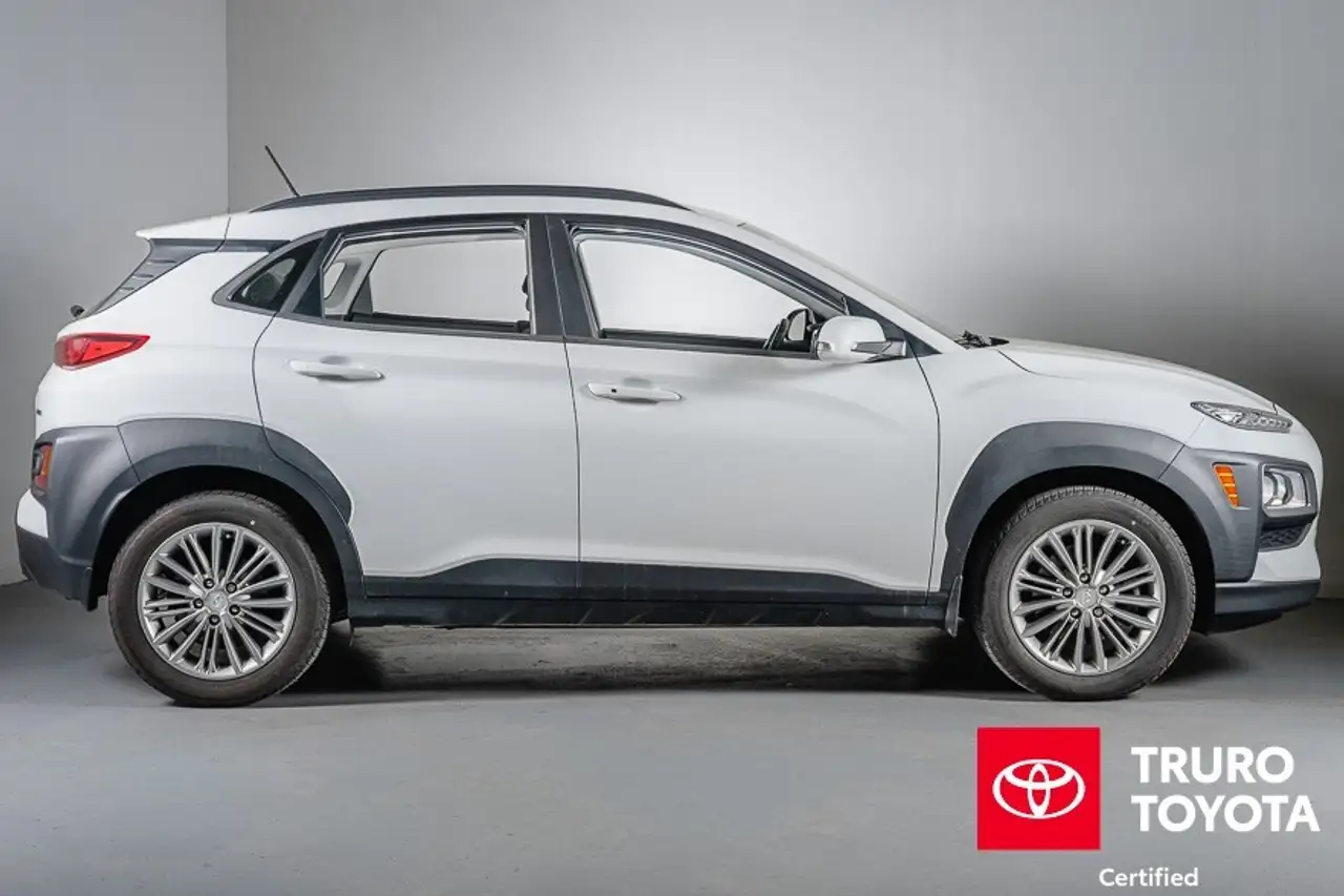 Hyundai KONA снимка Hyundai KONA
